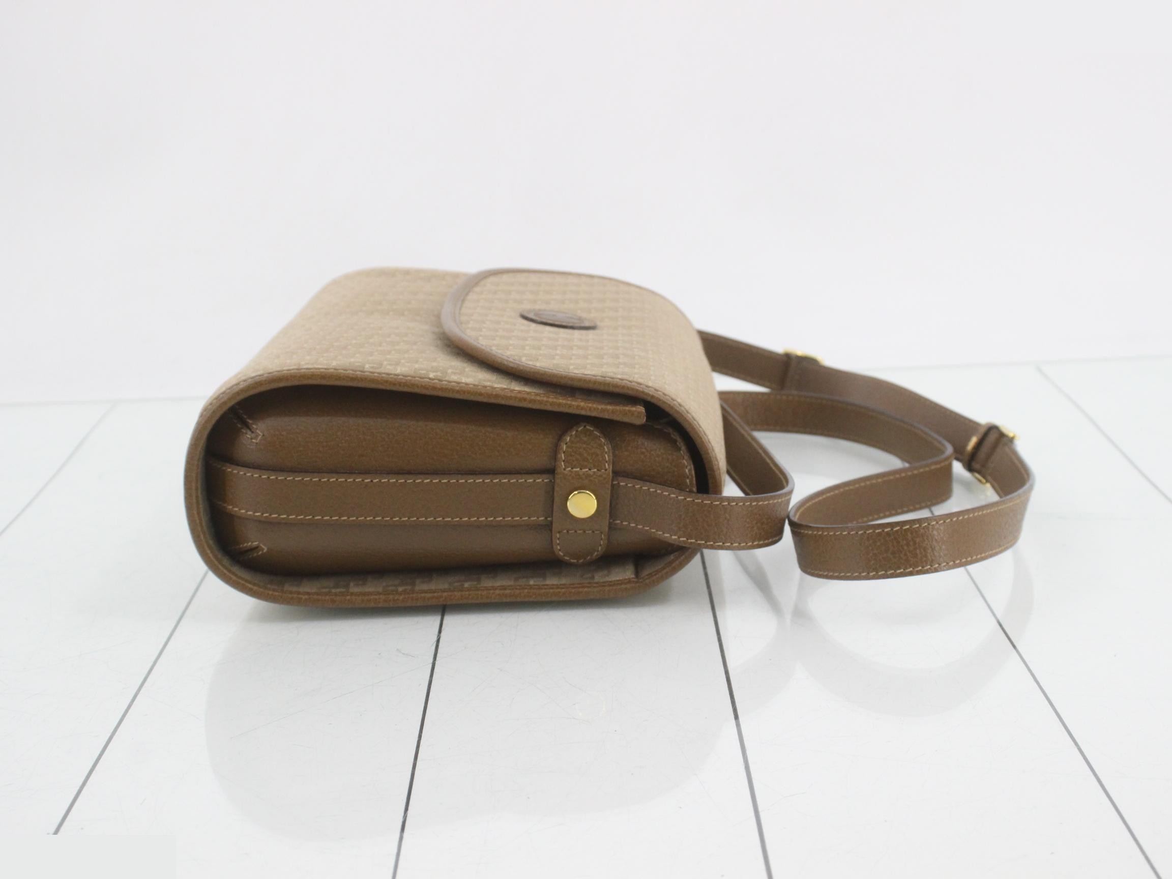 leather and leather shoulder bag, with box. — view 3