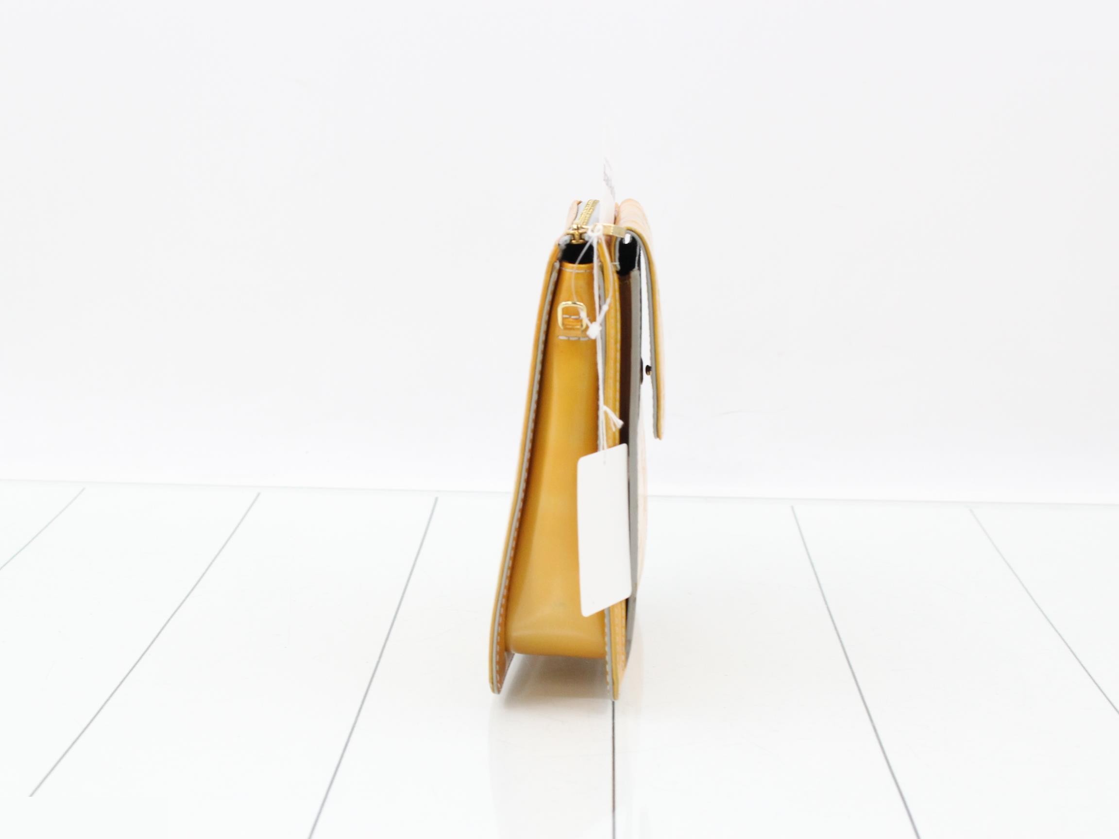 Vernis Shoulder Bag — view 4
