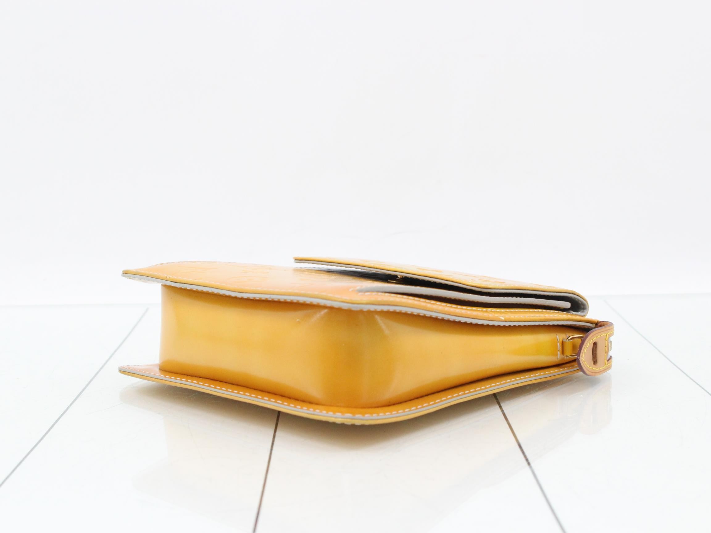 Vernis Shoulder Bag — view 6