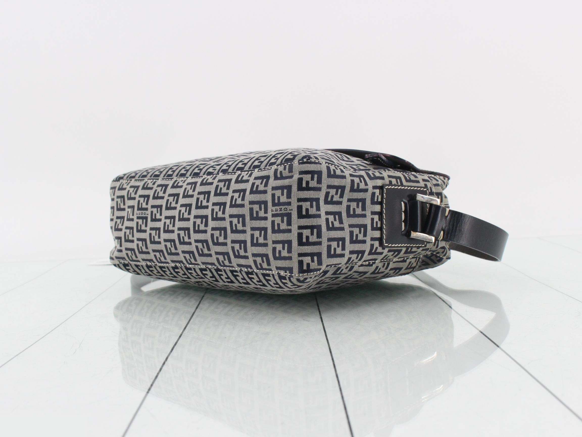 Zucchino Shoulder Bag — view 6