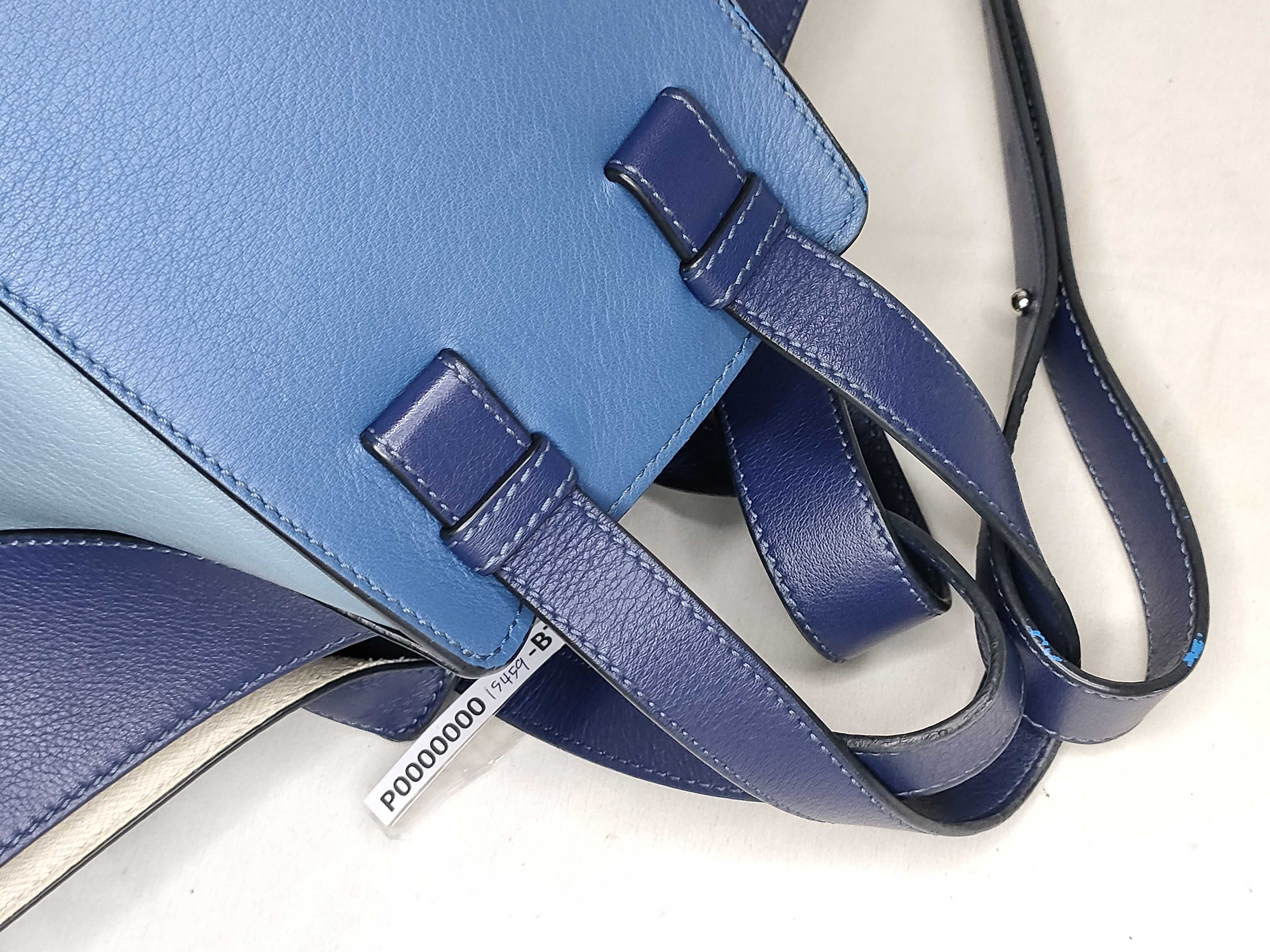 PH- Hammock Shoulder Bag Blue Leather Handbag — view 3