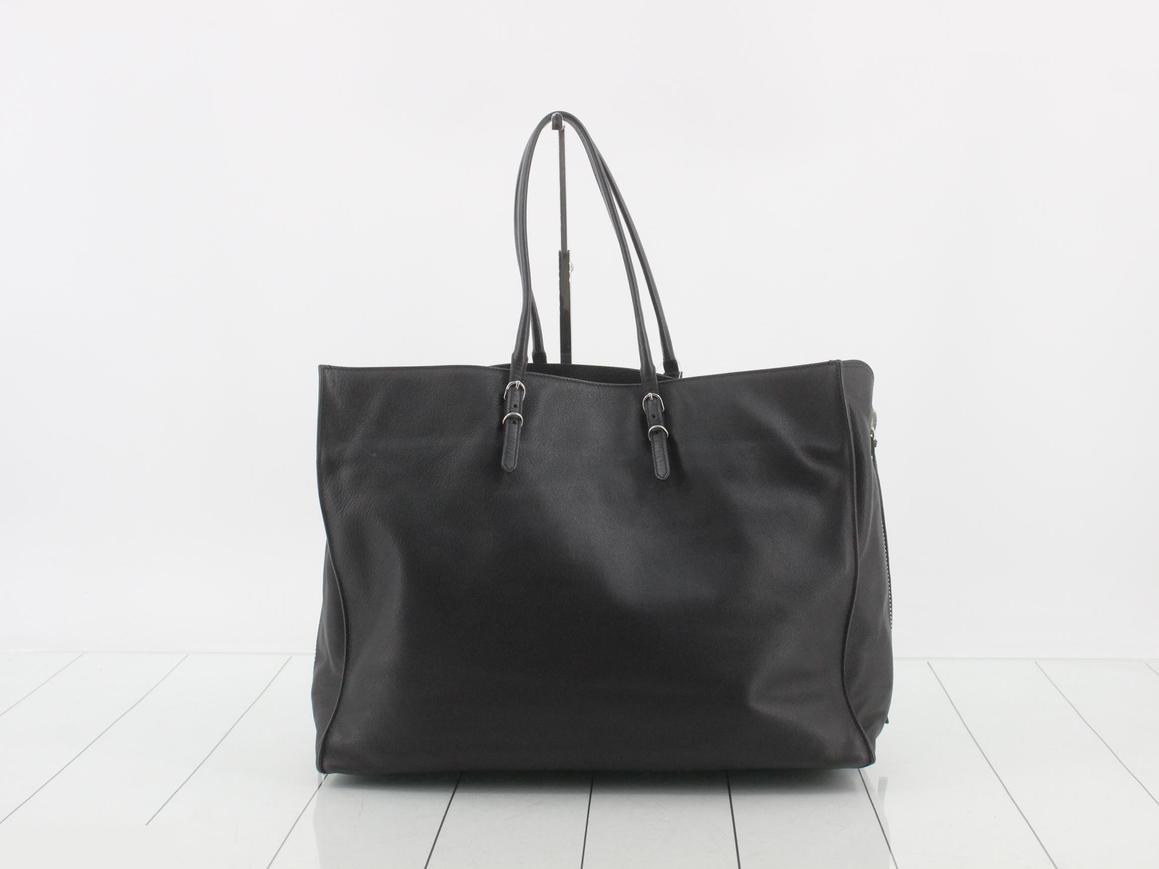 Paper tote bag, black, with mirror. — view 2