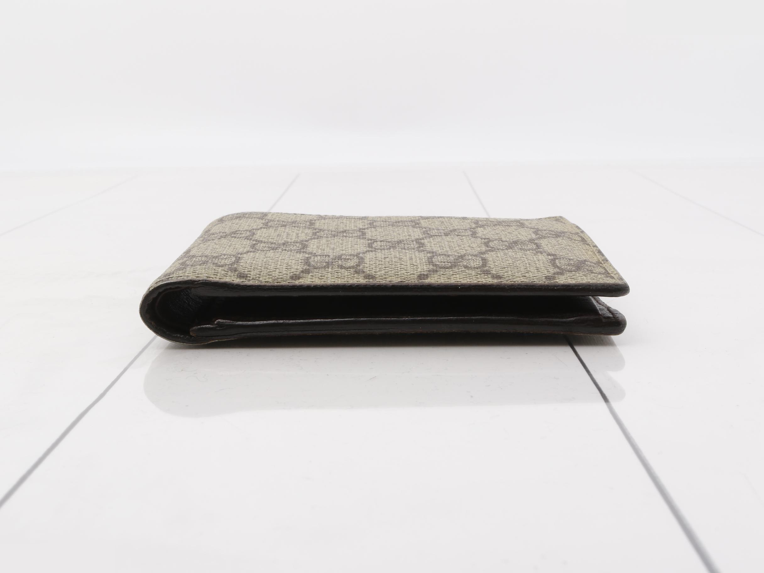 Bi-fold wallet, beige — view 3