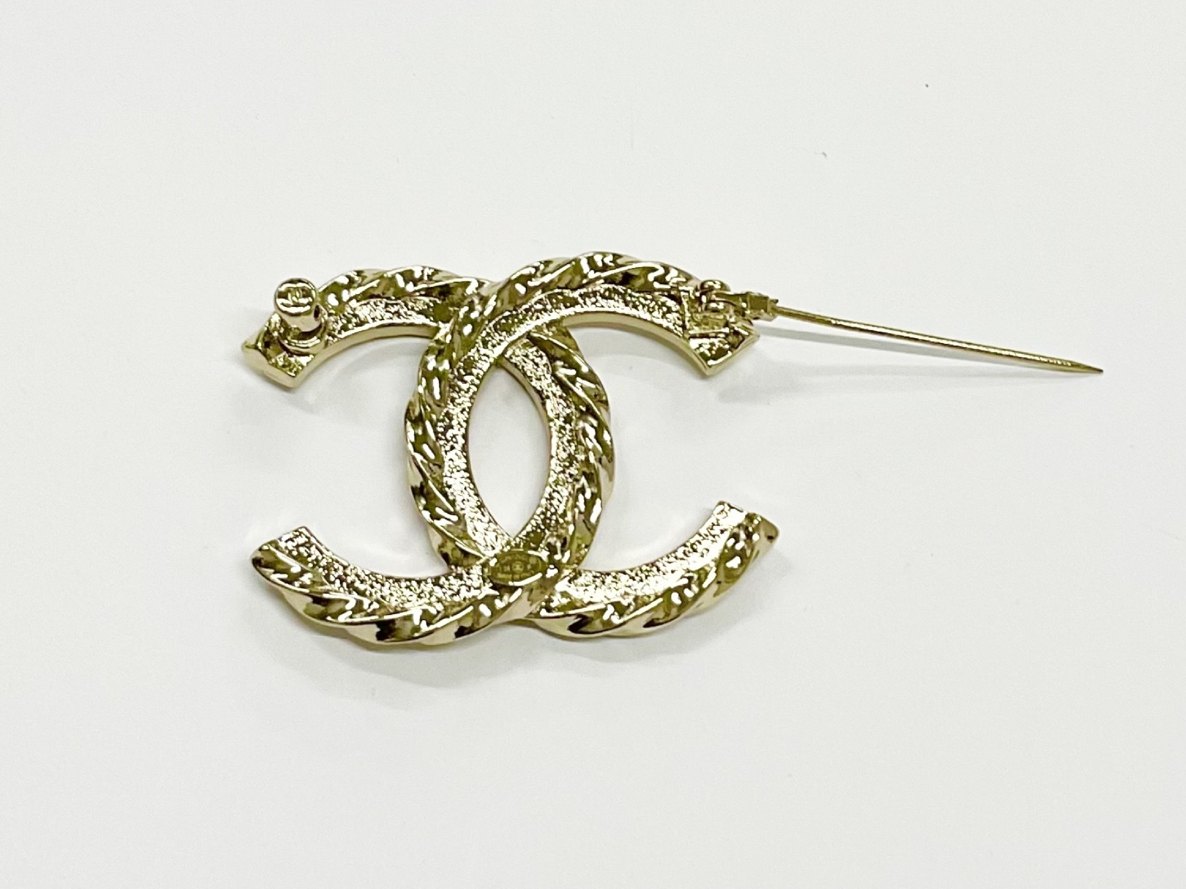 GP Brooch — view 3