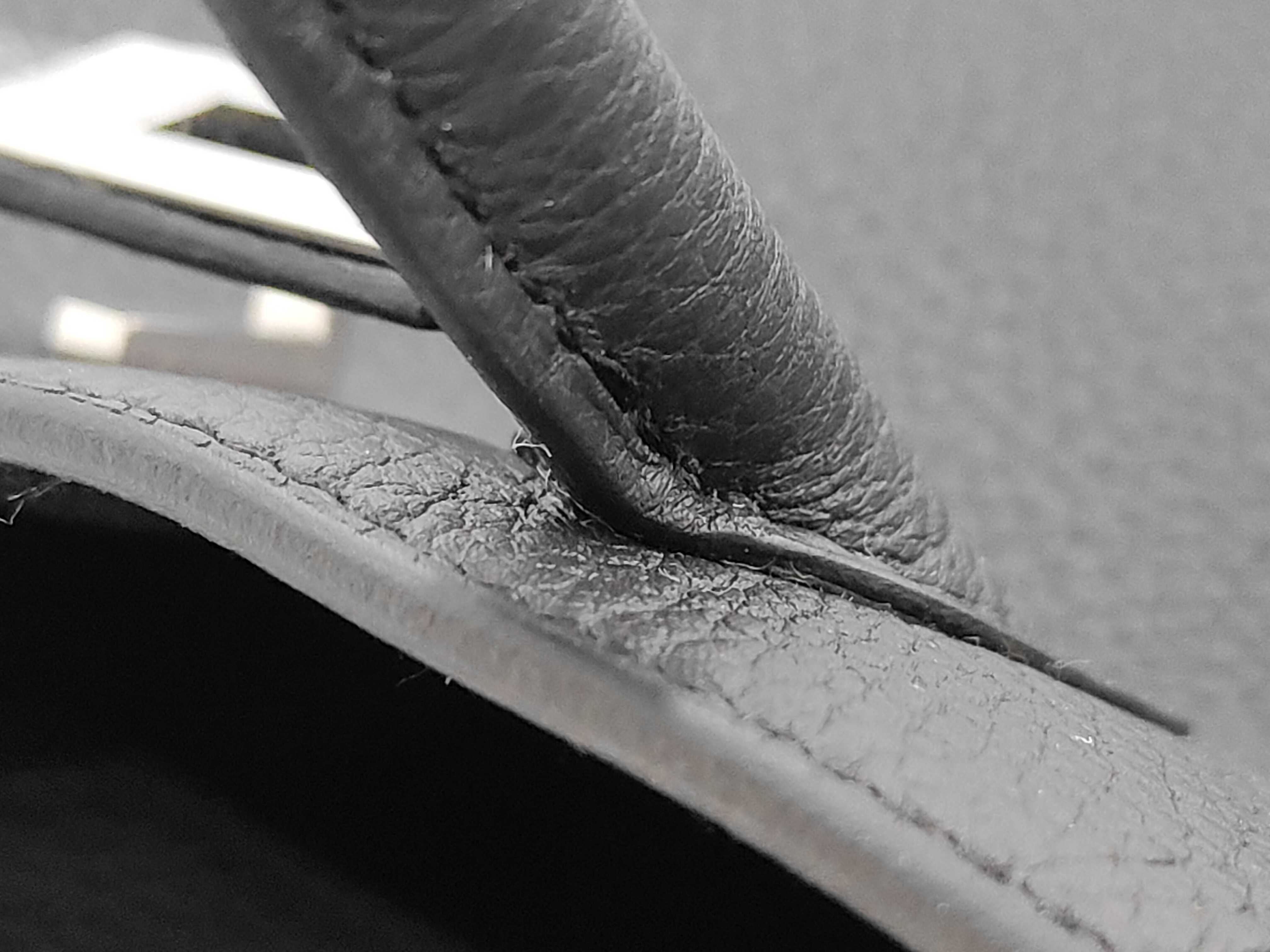 Birkin 25 Togo Noir Silver Hardware G Stamp Handbag — view 6