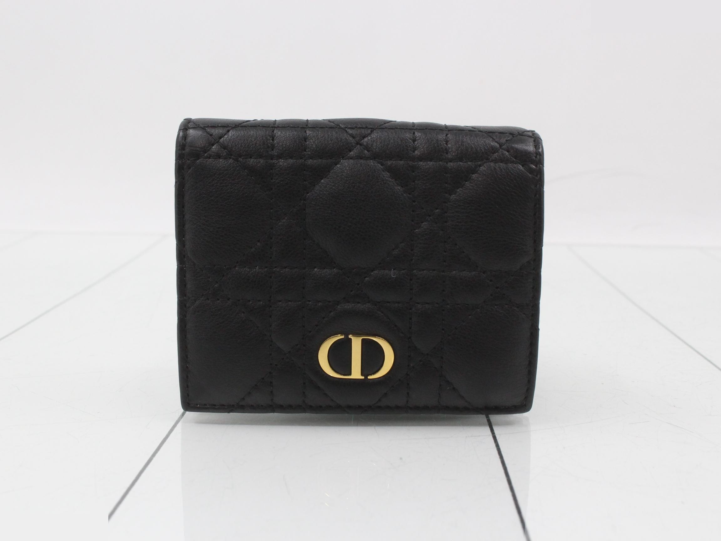 Cannage bi-fold wallet, unused, stored item, black.