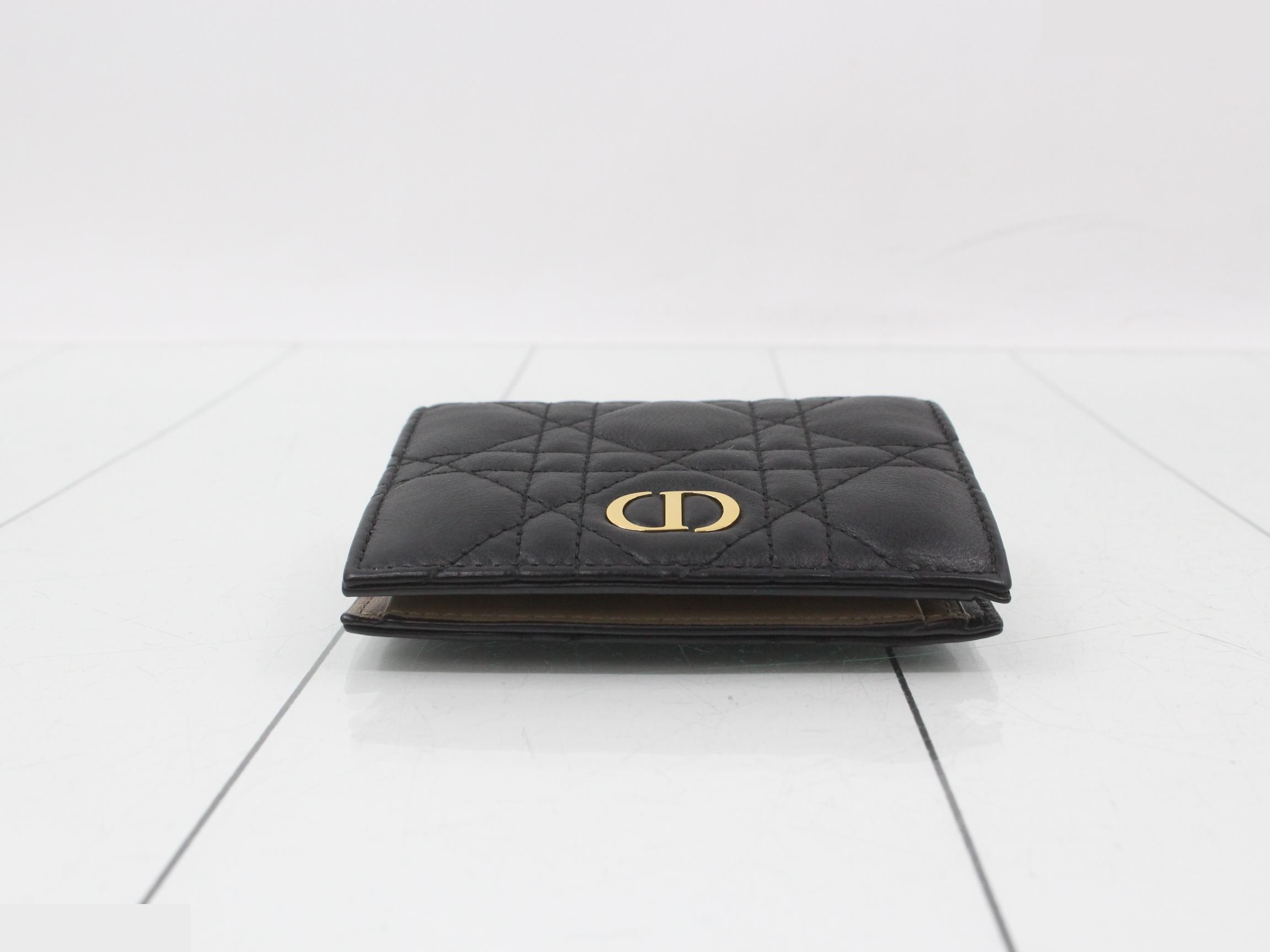 Cannage bi-fold wallet, unused, stored item, black. — view 3