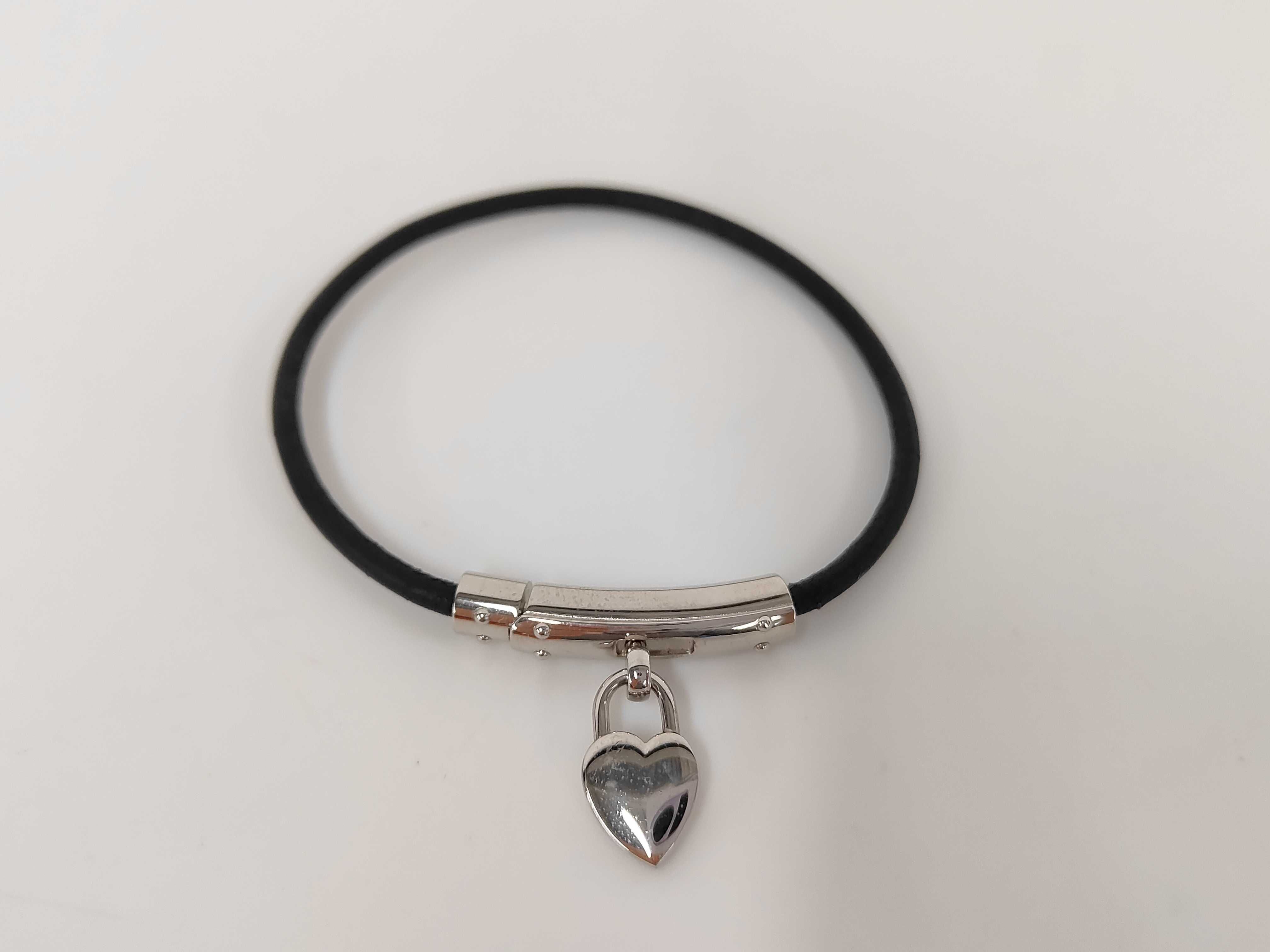 Viviride Heart Padlock Bracelet/Bangle — view 3