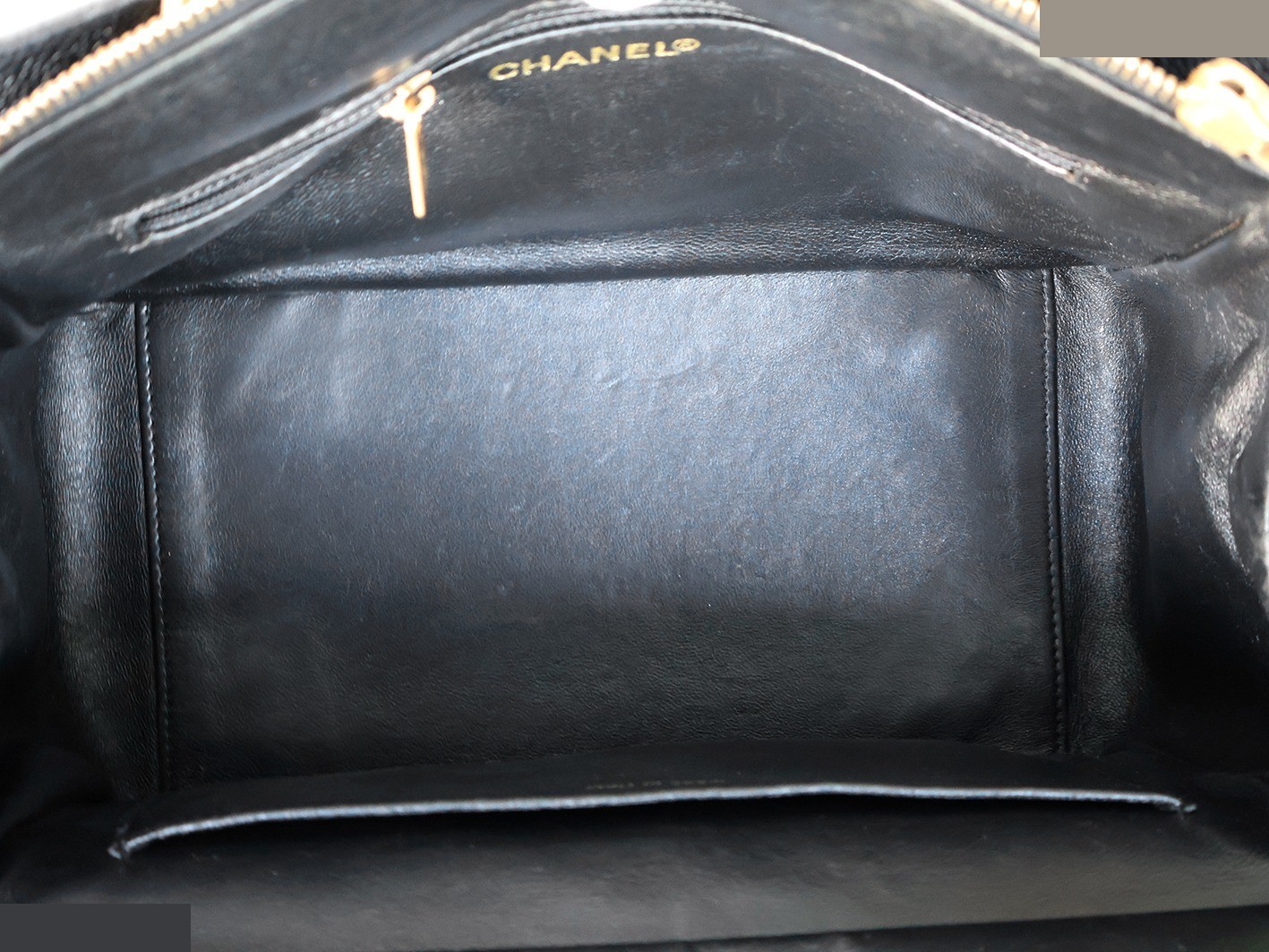 Caviar Skin Chain Tote Bag, Black — view 12
