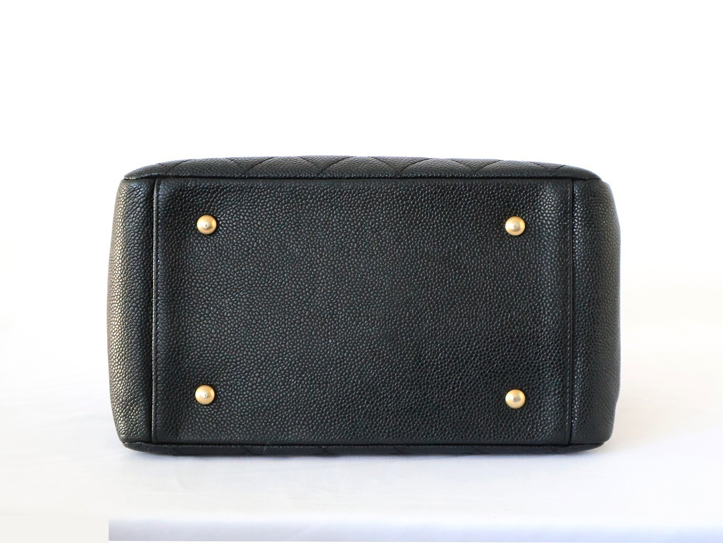Caviar Skin Chain Tote Bag, Black — view 5