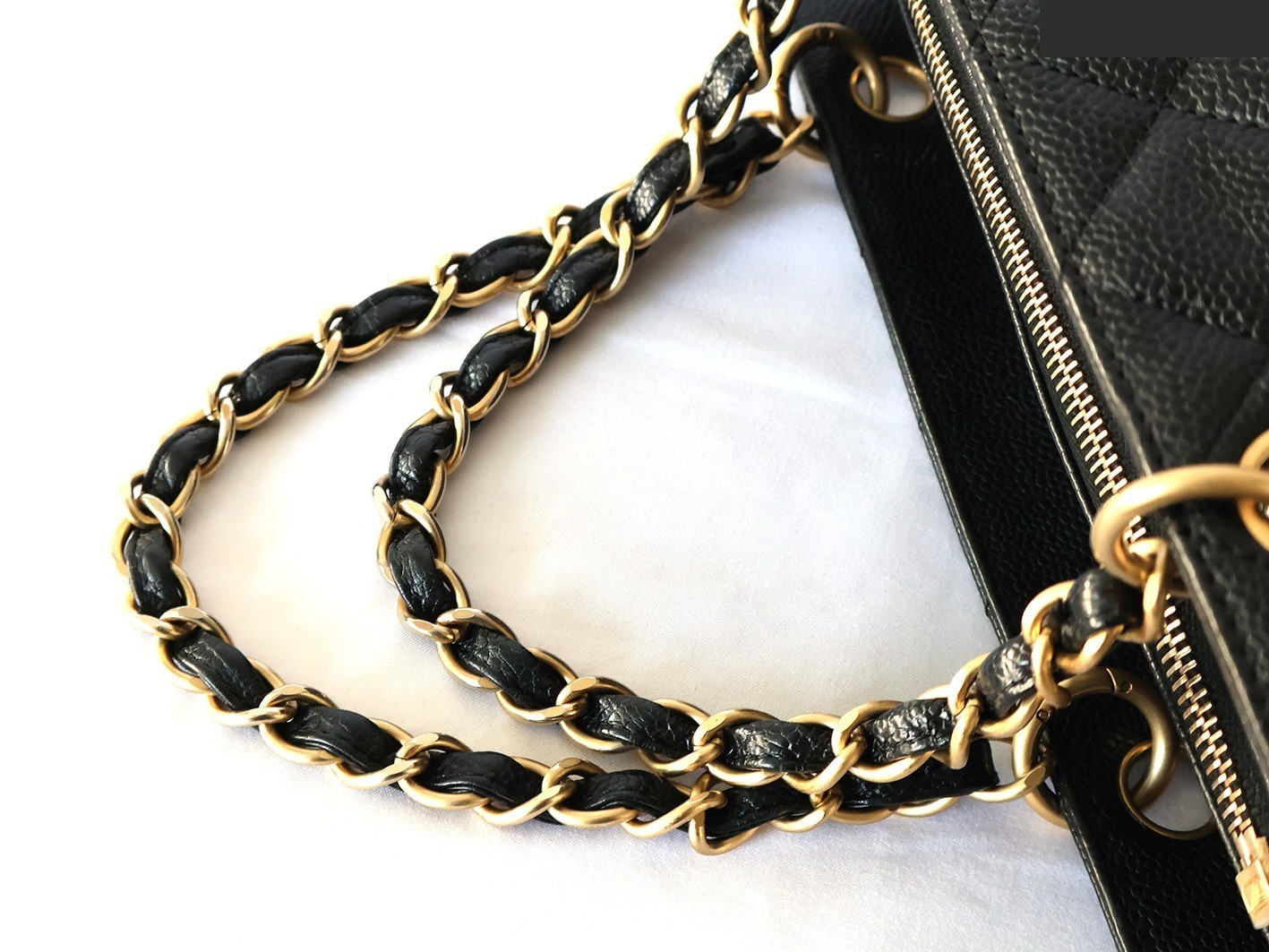 Caviar Skin Chain Tote Bag, Black — view 10