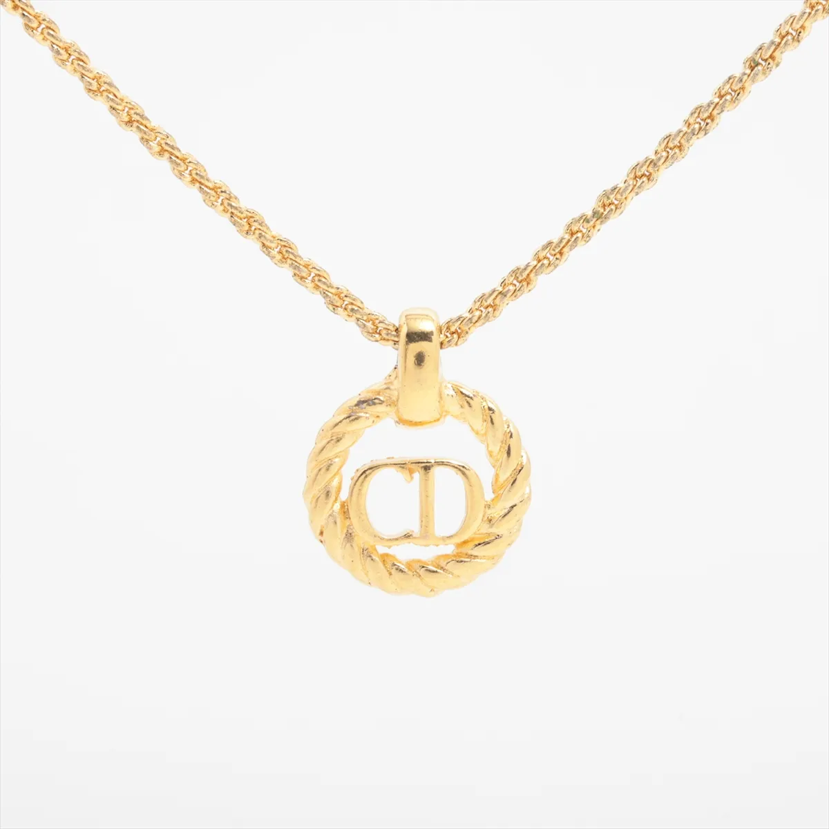 CD logo necklace, GP gold, dents,