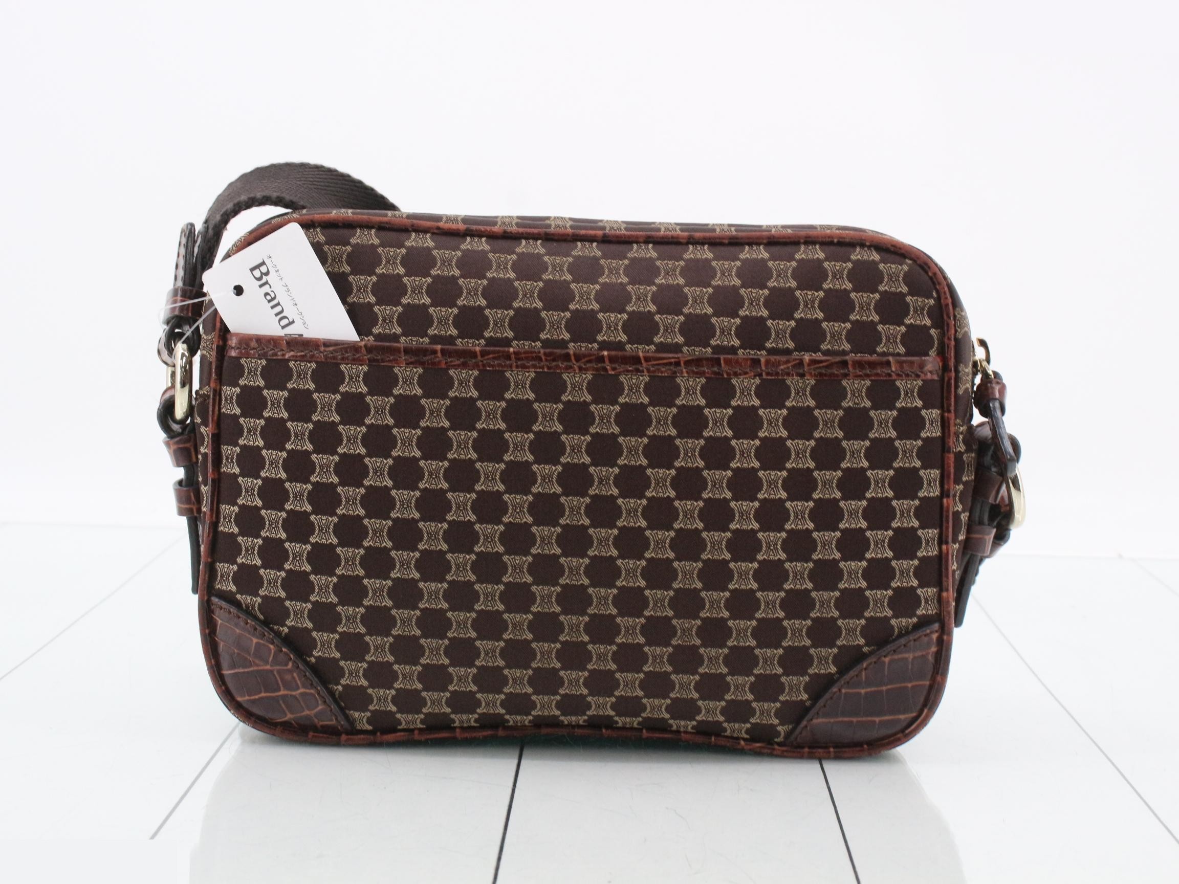 shoulder bag, Triomphe, brown — view 2