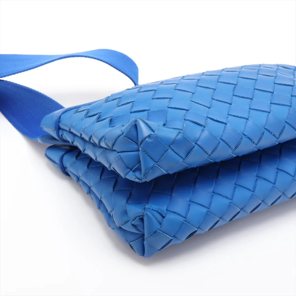 Intrecciato Leather Shoulder Bag, Blue — view 4
