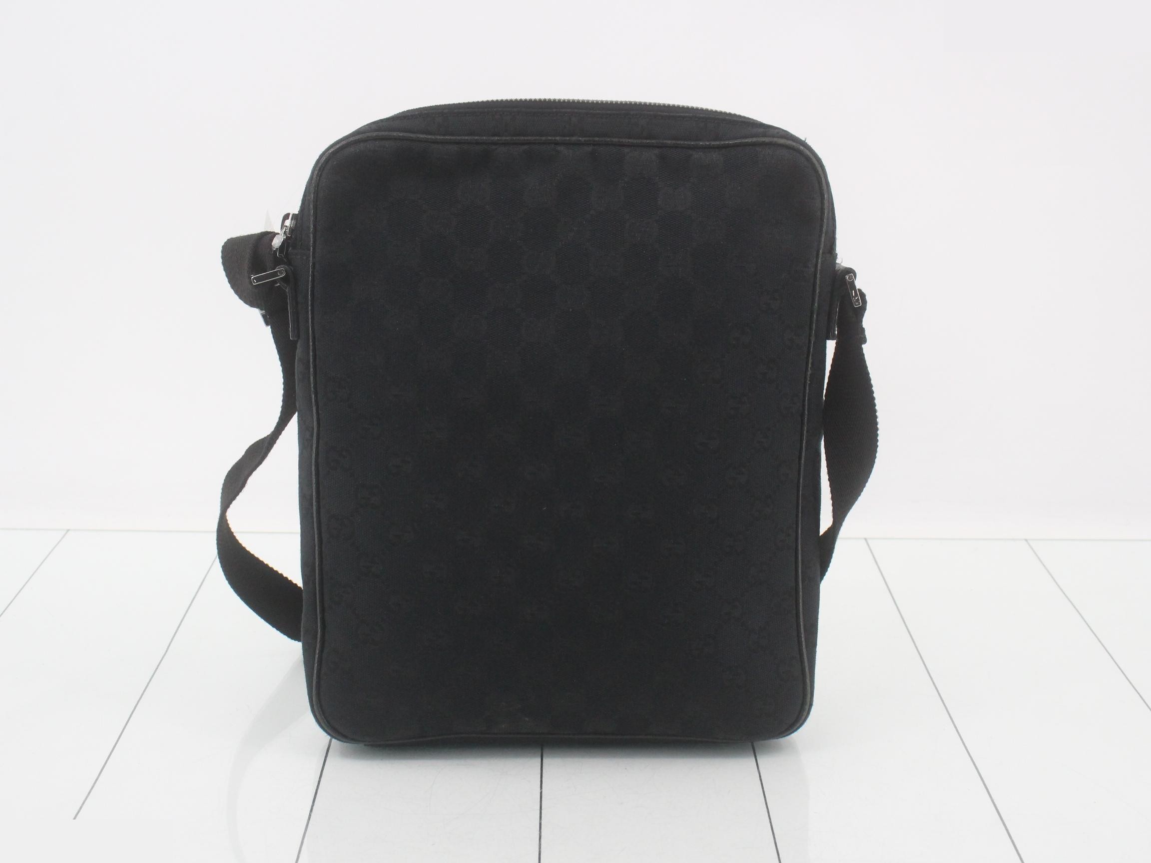 GG Canvas Shoulder Bag, Black — view 2