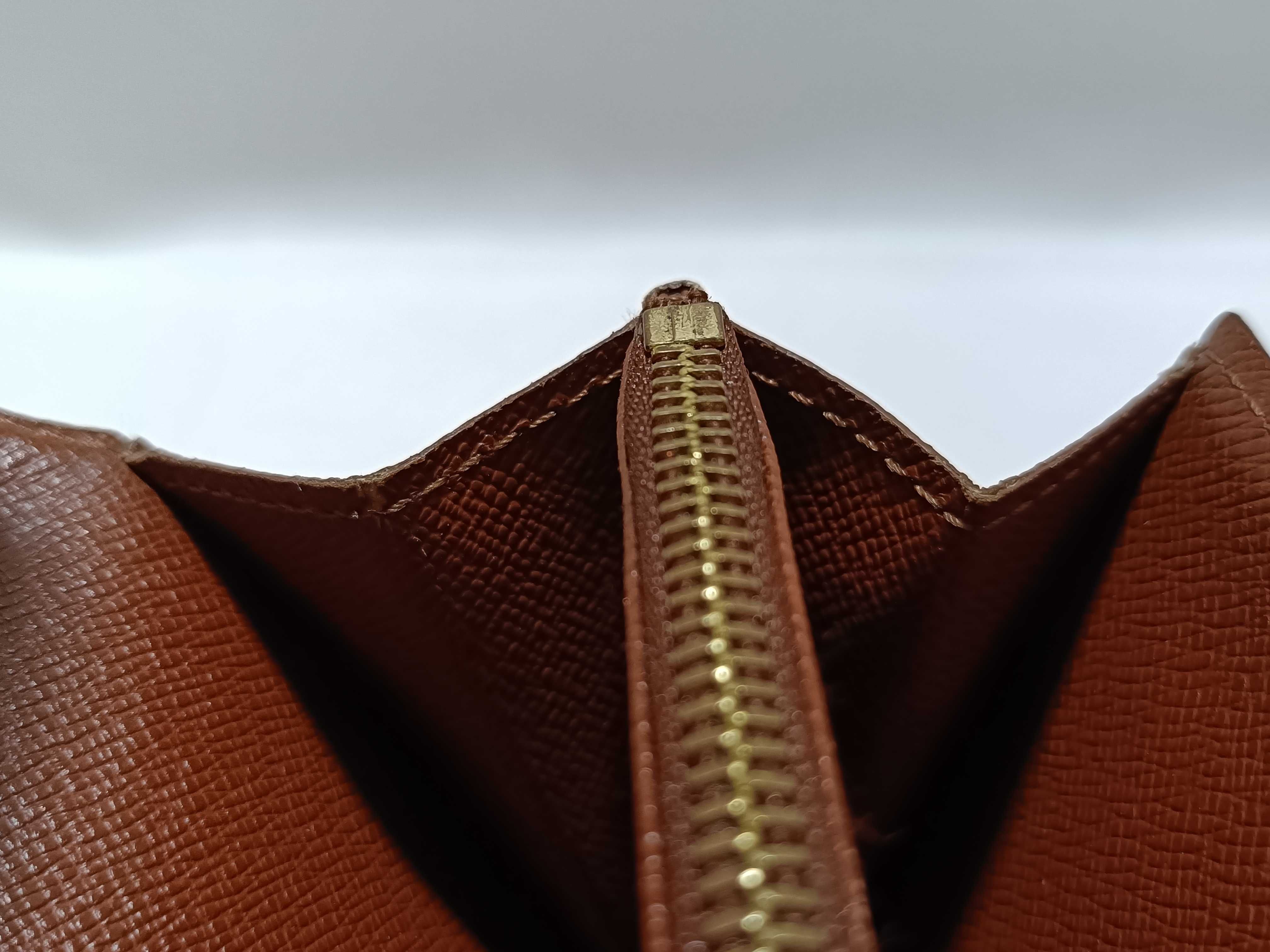 Monogram Portefeuille Sarah Wallet — view 10