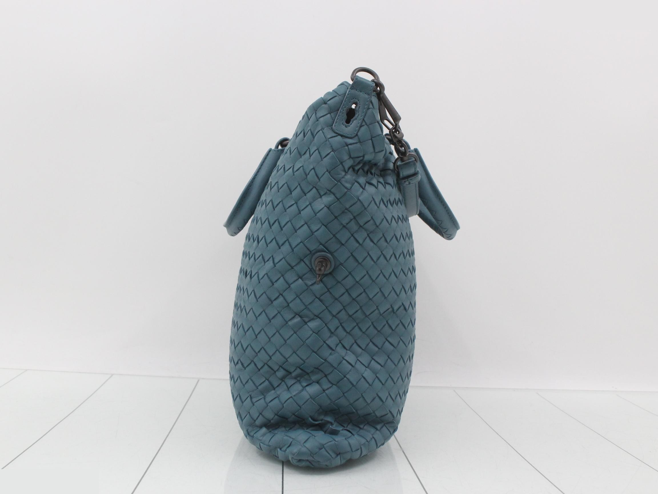 Intrecciato 2-way shoulder bag, with dust bag. — view 3