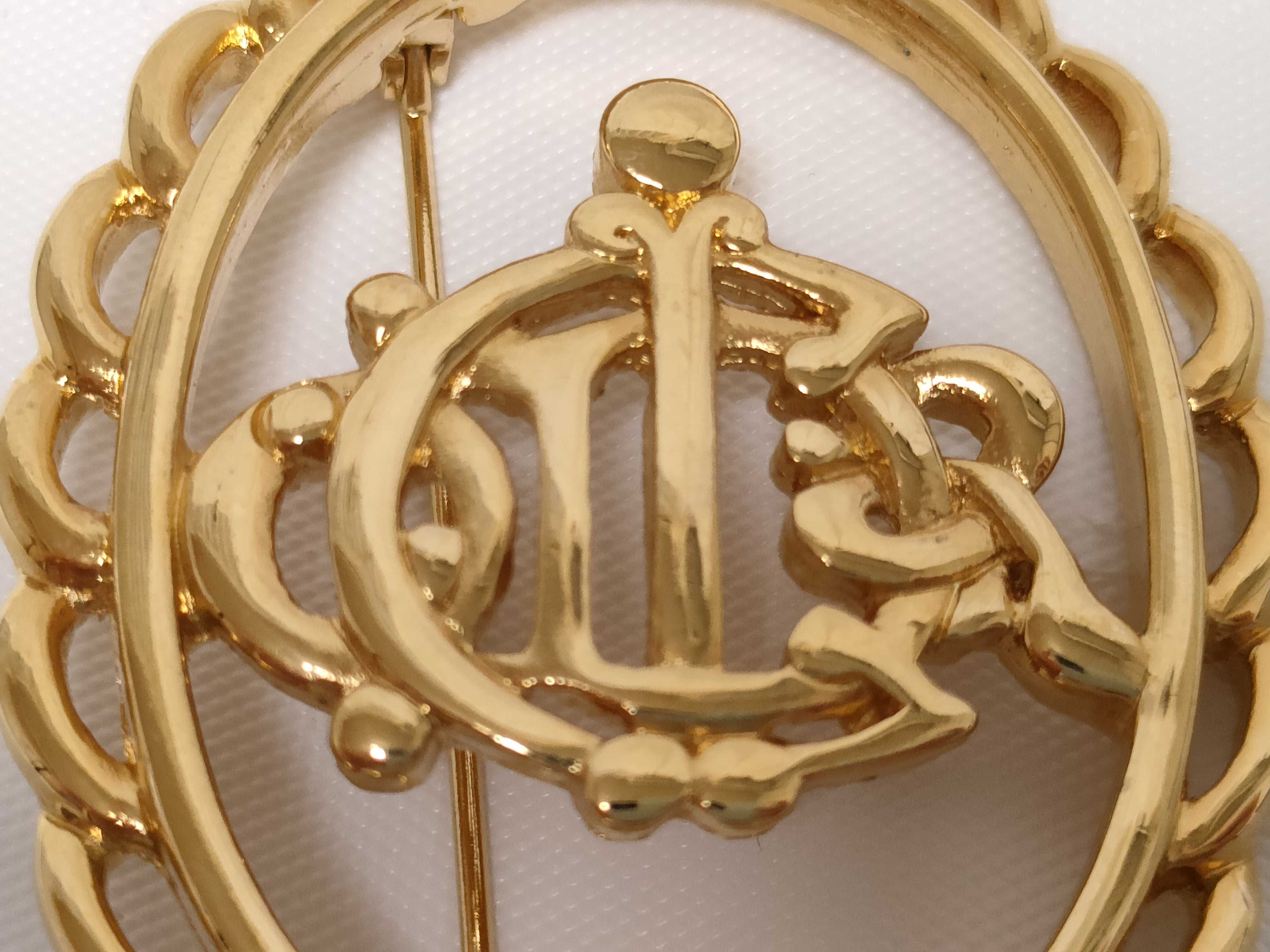 Gold Diamond Brooch — view 5