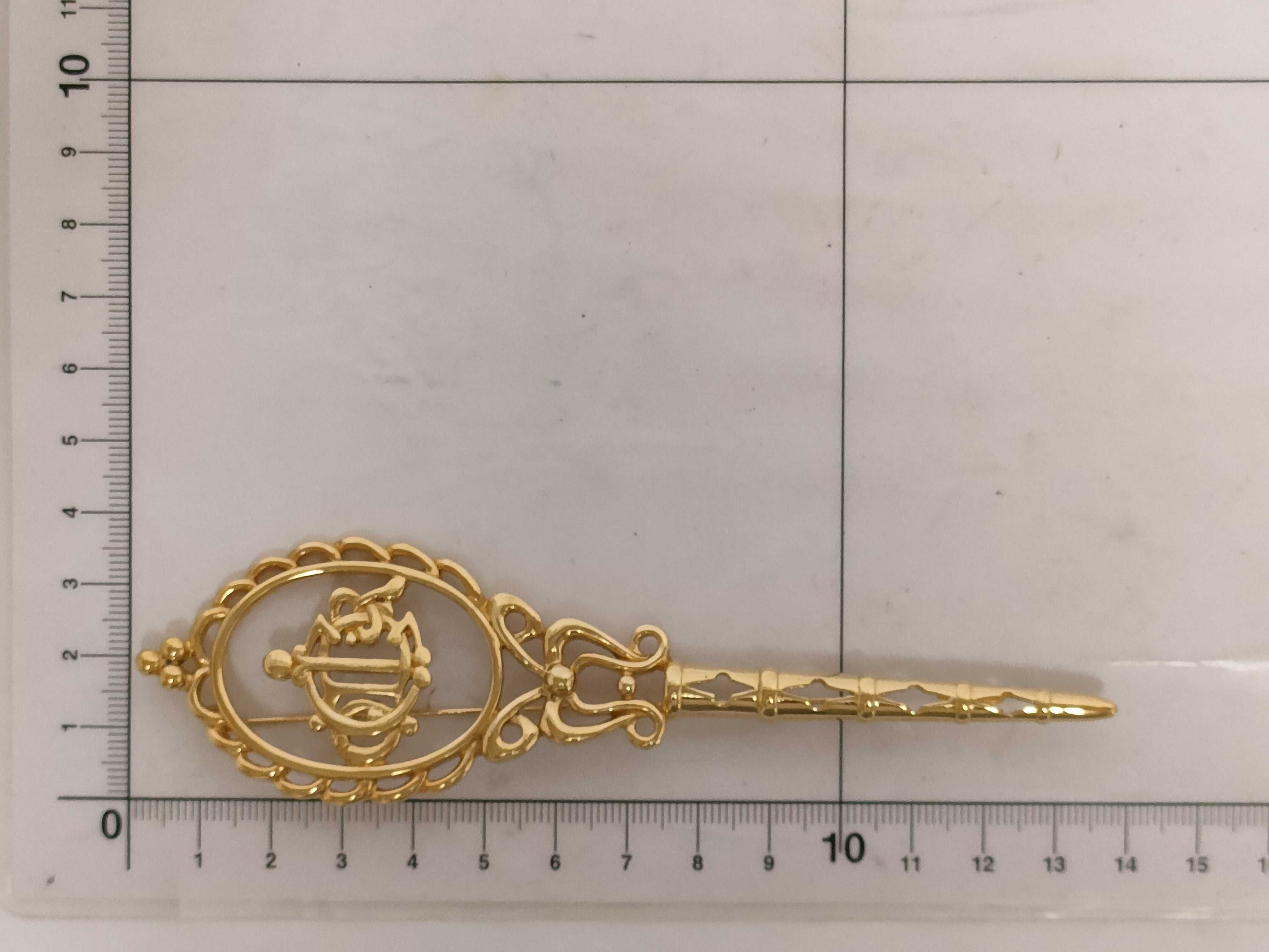 Gold Diamond Brooch — view 6