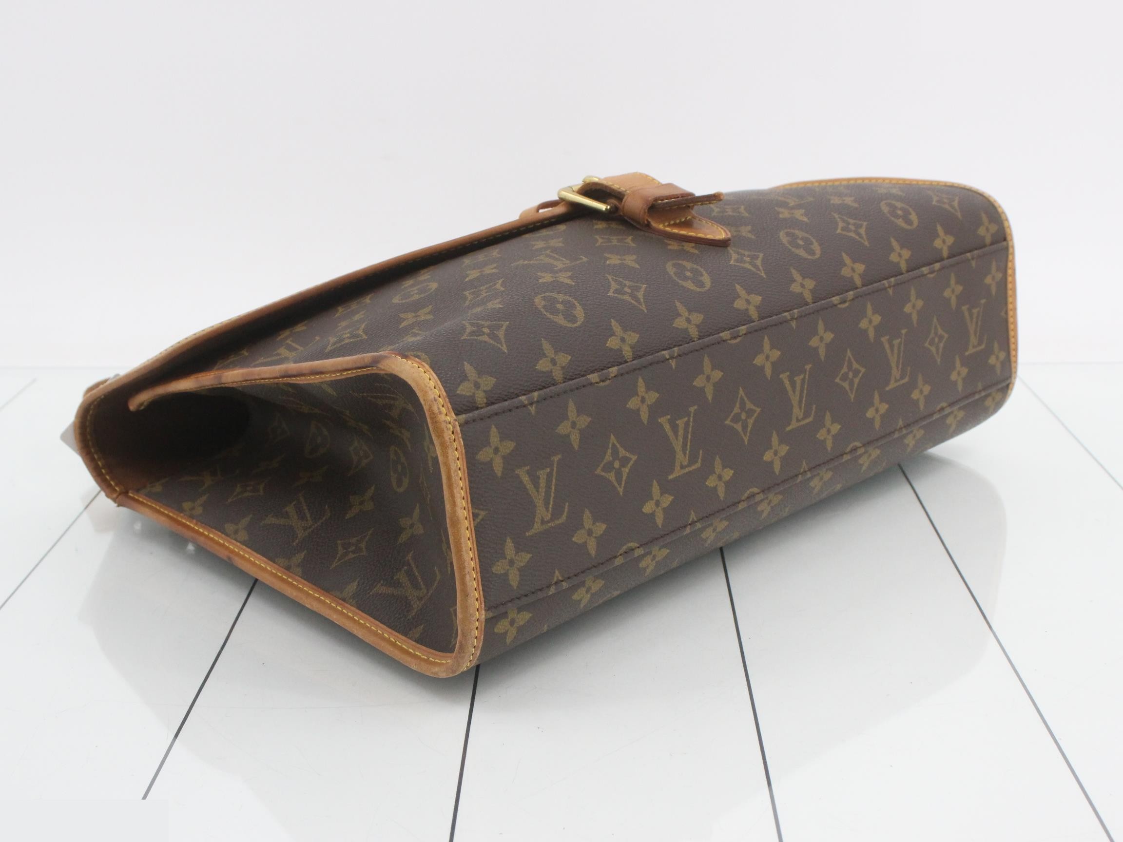 Beverly with shoulder strap — view 5