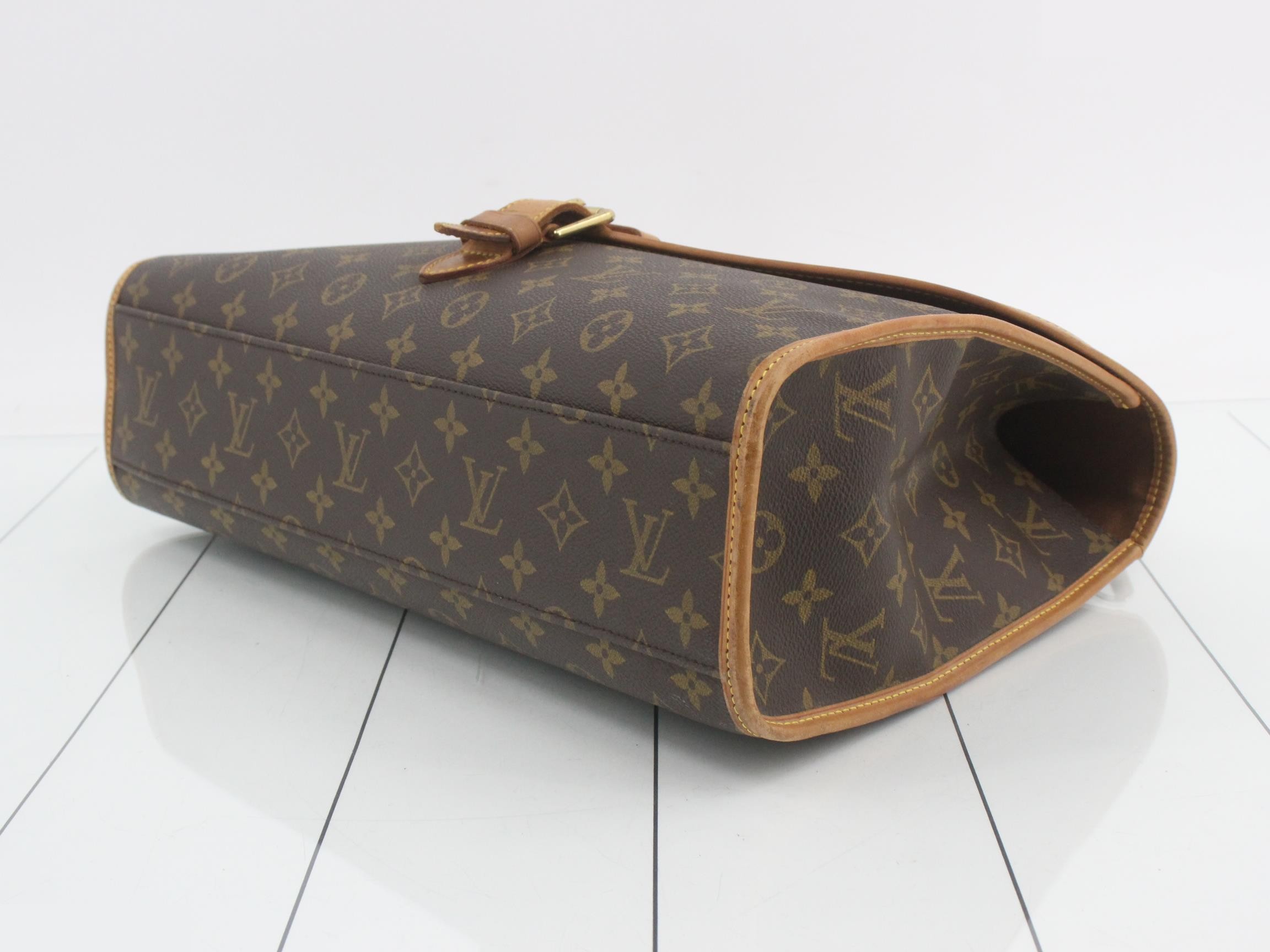 Beverly with shoulder strap — view 6