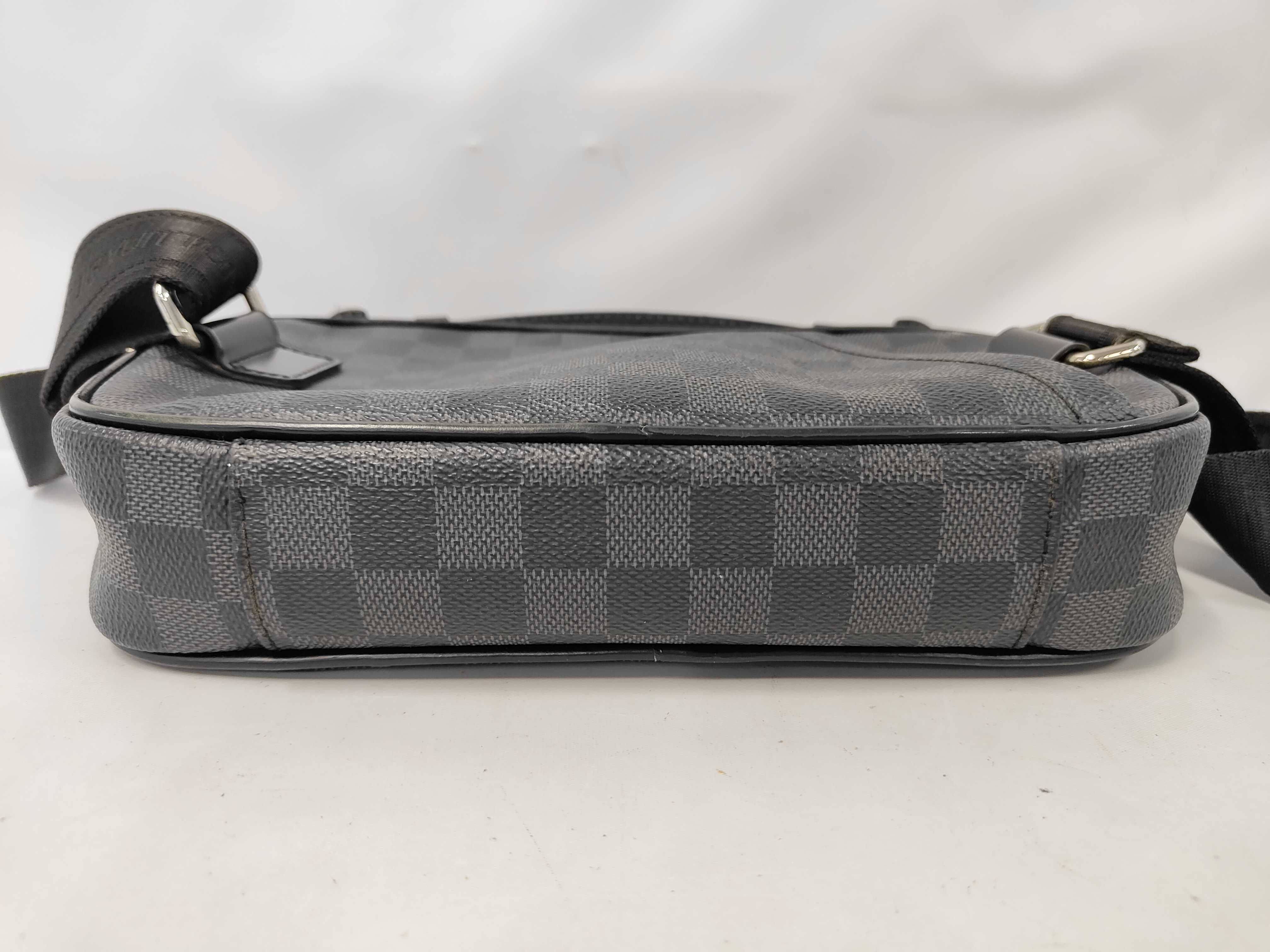 N41289 Shoulder Bag — view 3