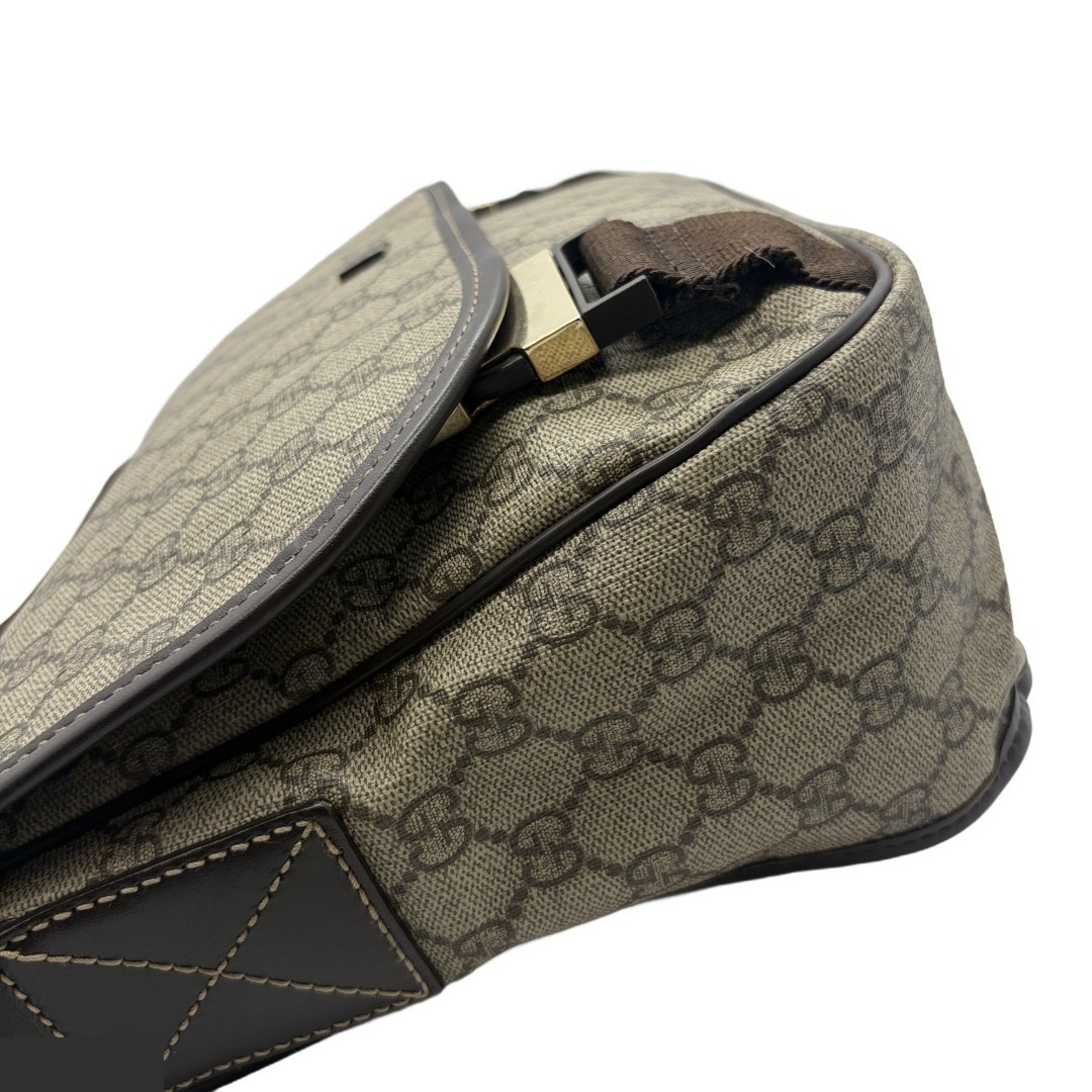 GG Supreme Shoulder Bag — view 5