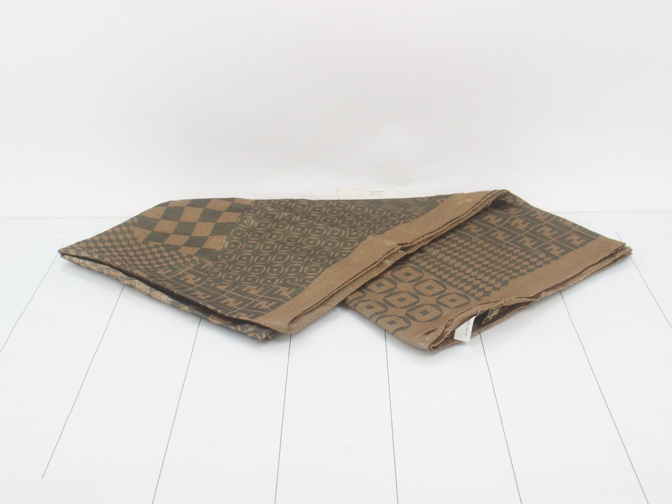 scarf — view 3