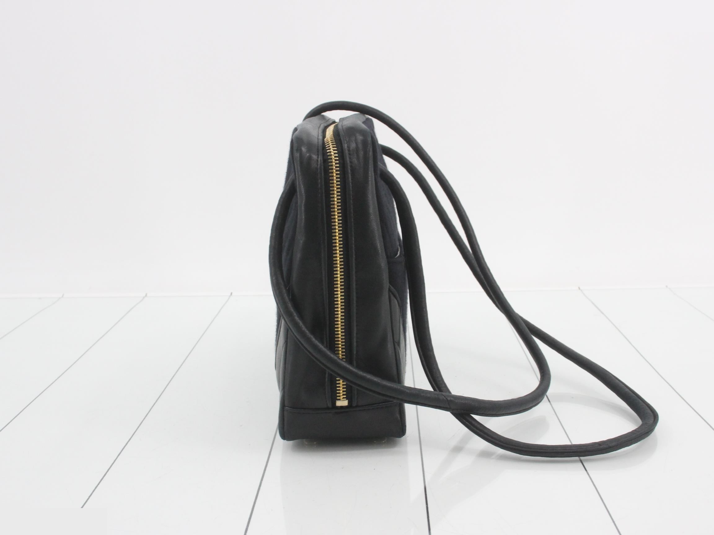 Canvas shoulder bag, unit #1 — view 3