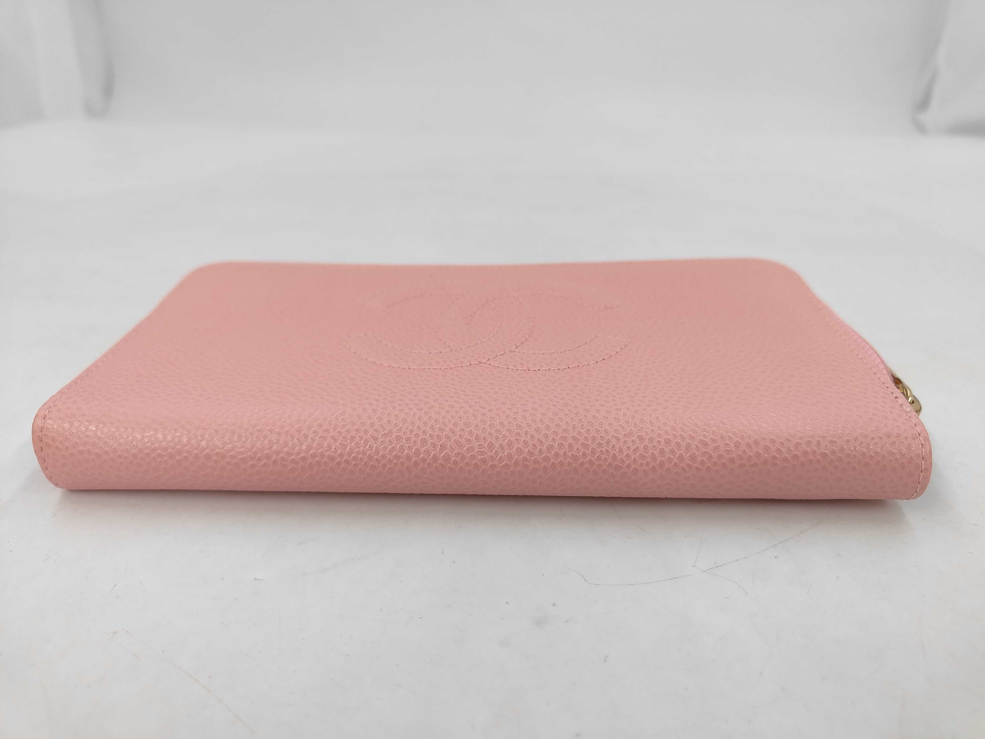 Caviar Skin Round Pink Wallet — view 3