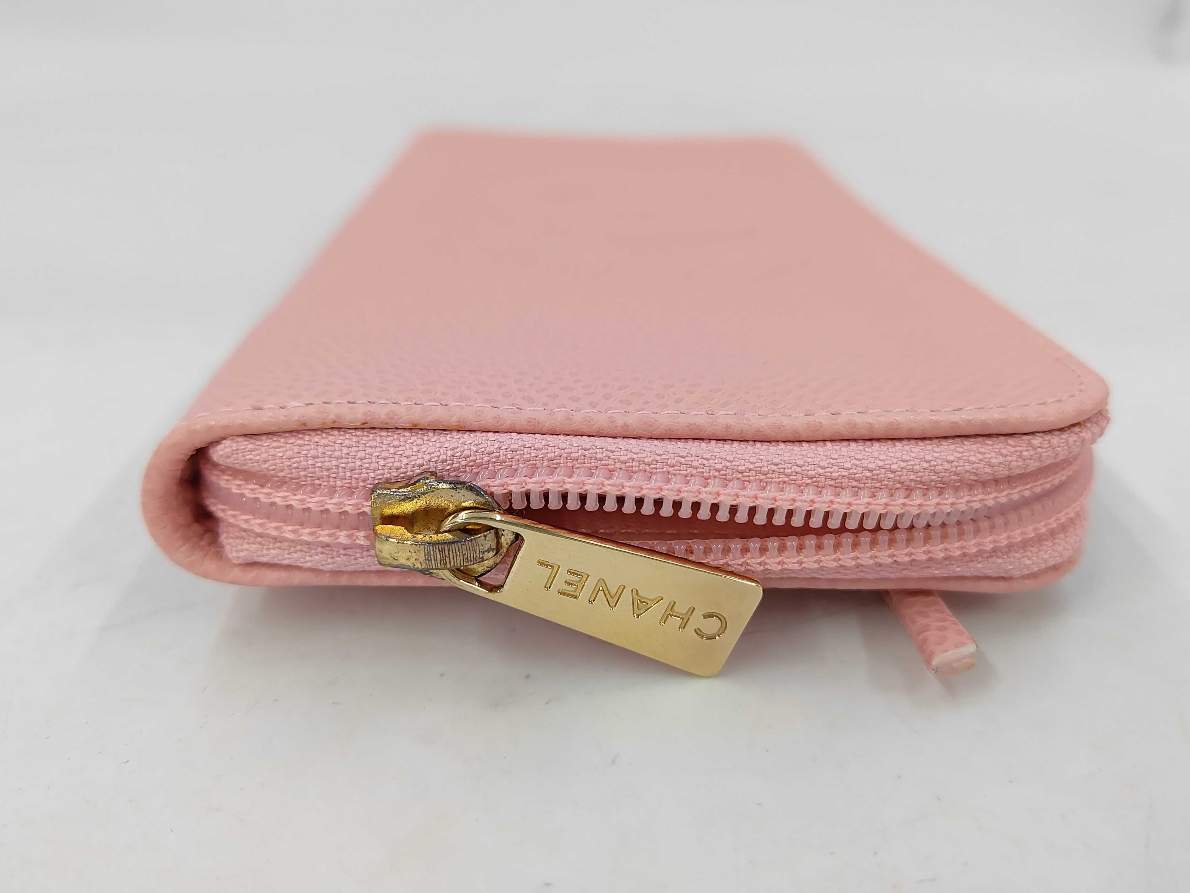 Caviar Skin Round Pink Wallet — view 4