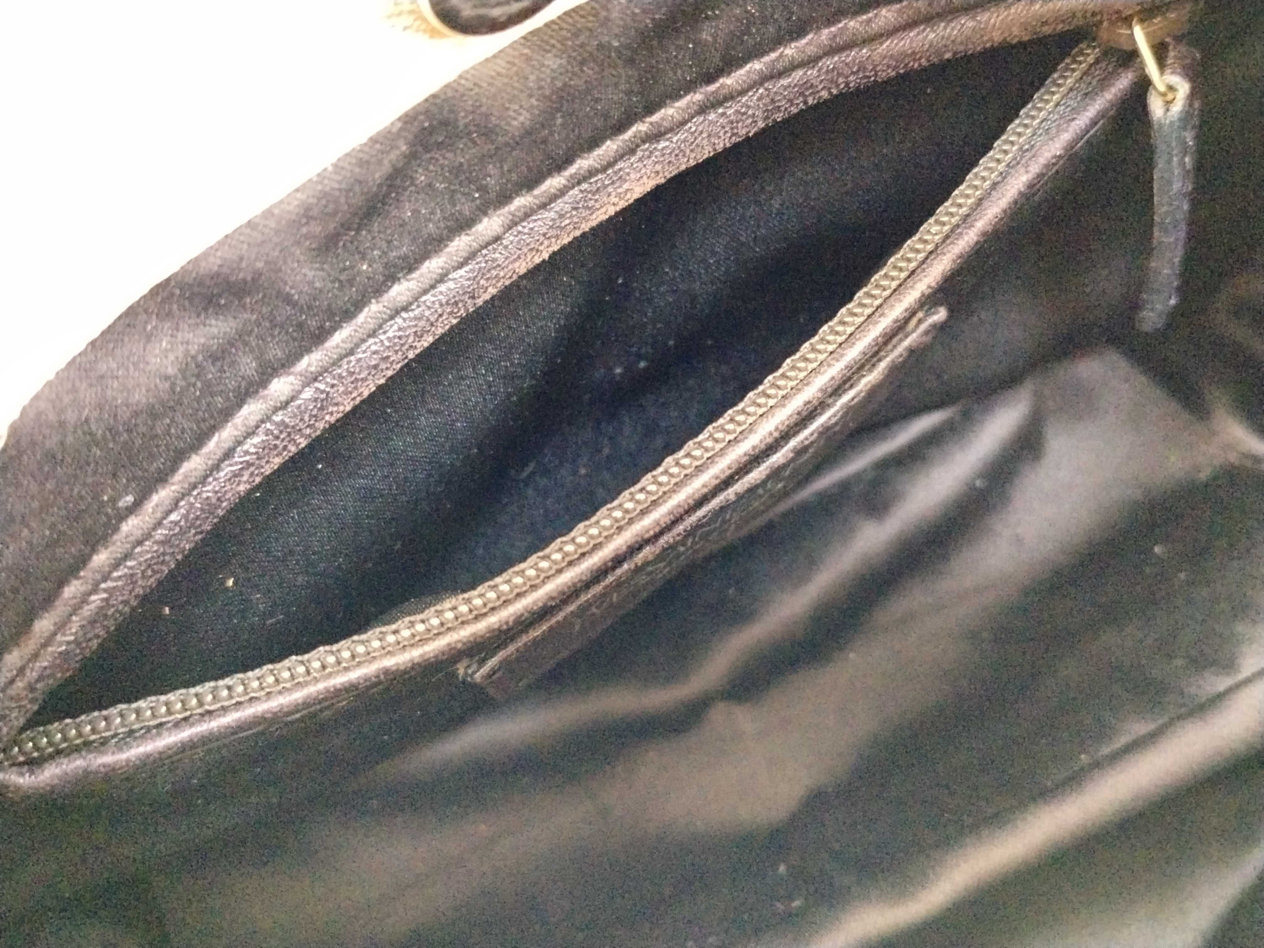 shoulder bag, suede, logo charm, beige. — view 12
