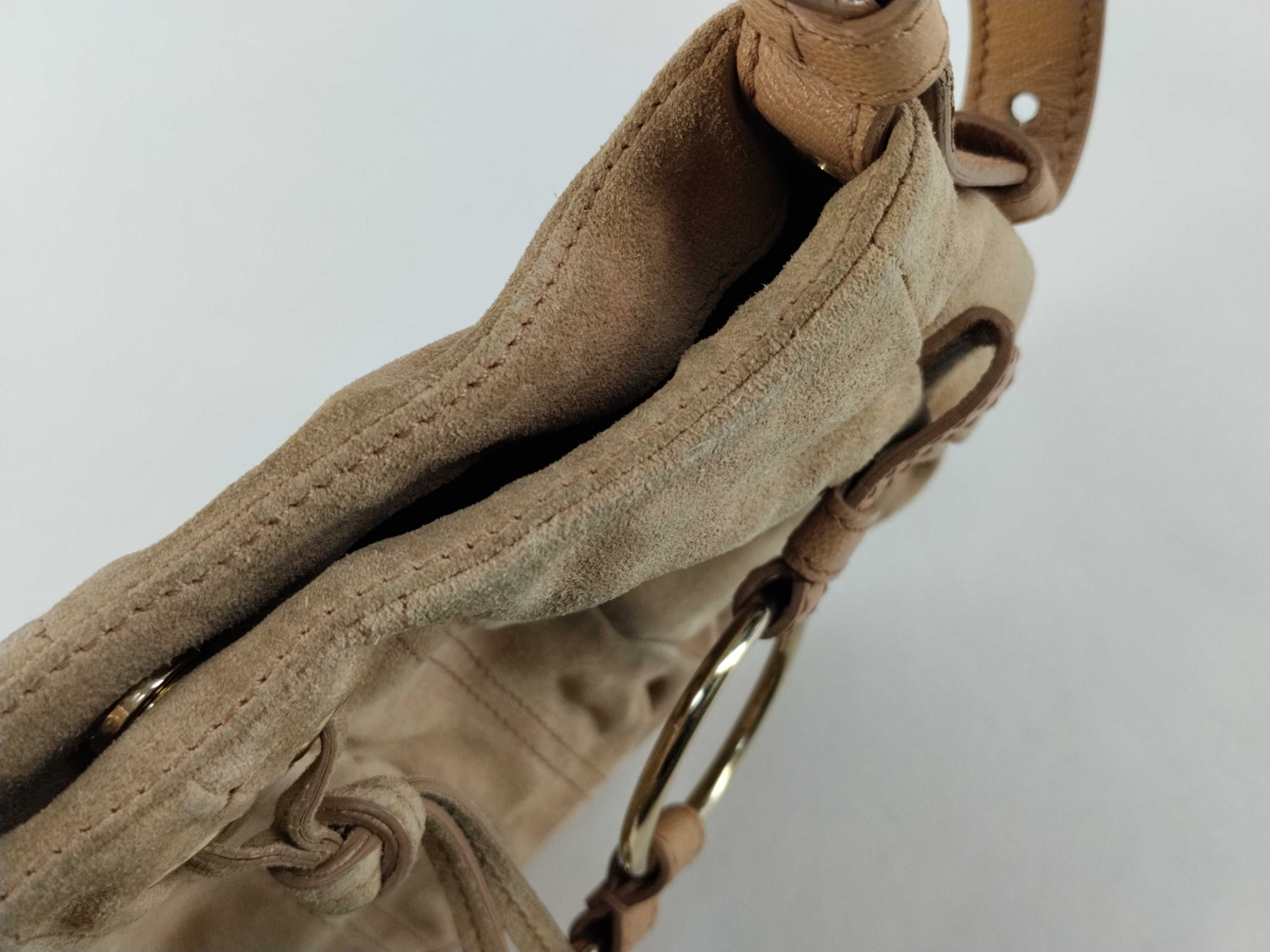 shoulder bag, suede, logo charm, beige. — view 8