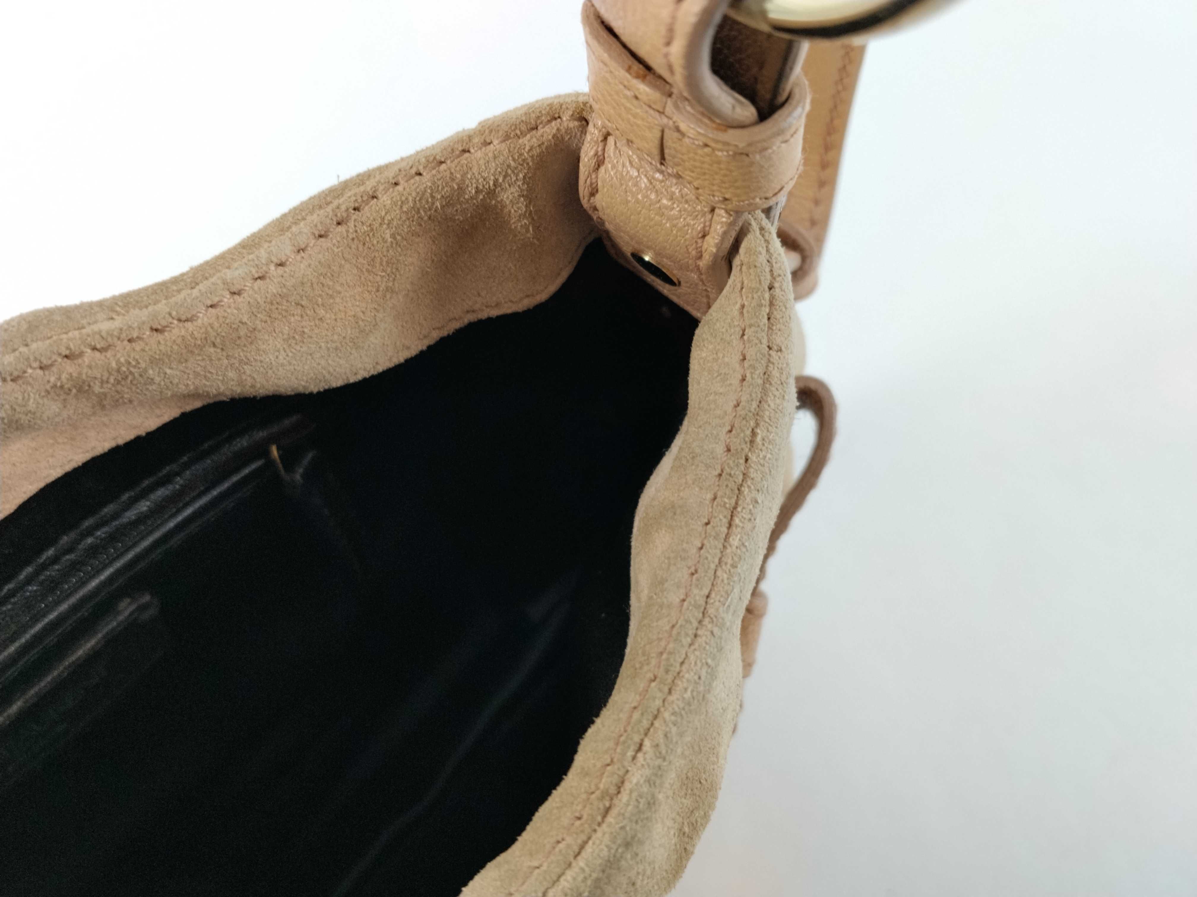 shoulder bag, suede, logo charm, beige. — view 9