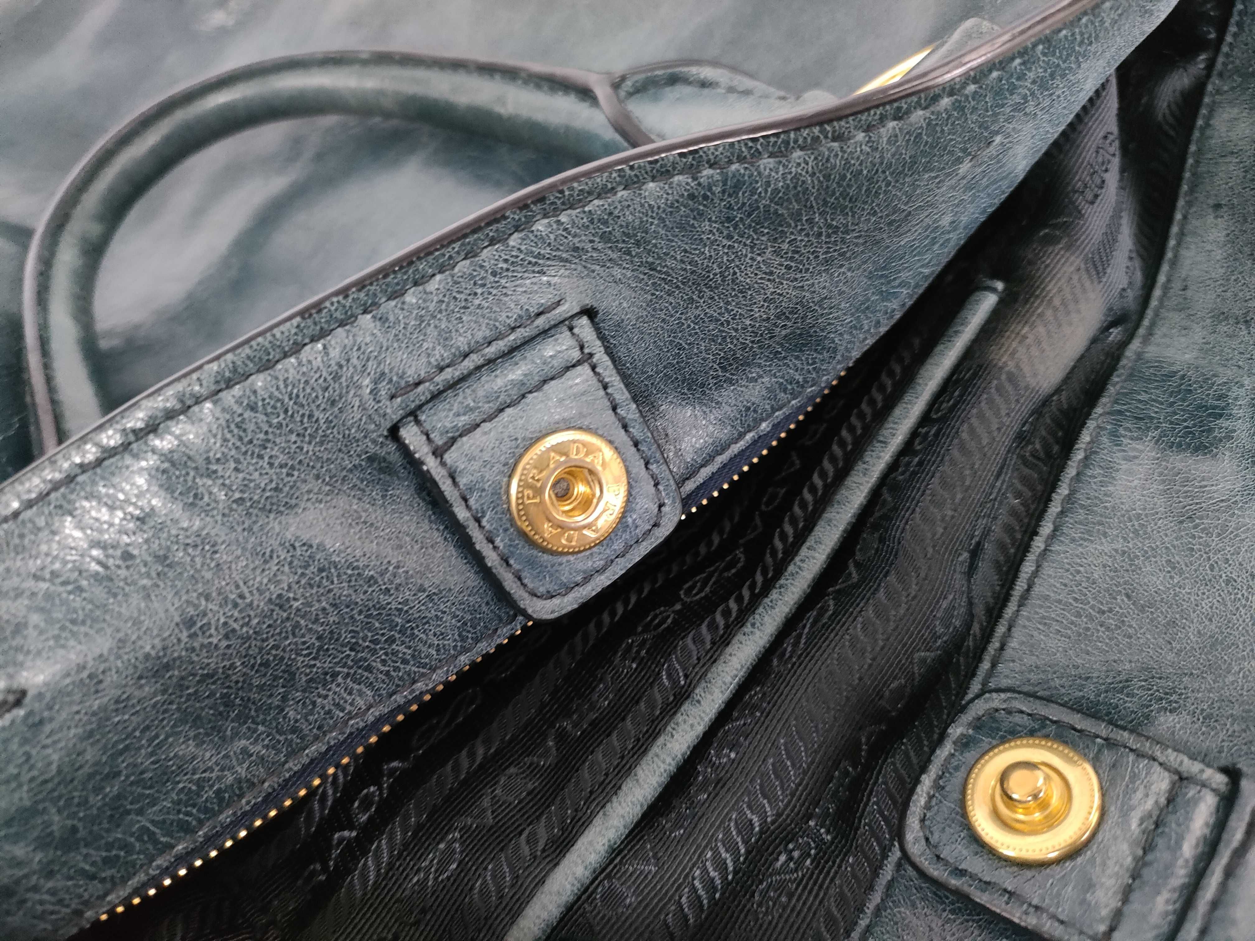 Vitello Daino Shine Tote Bag — view 15