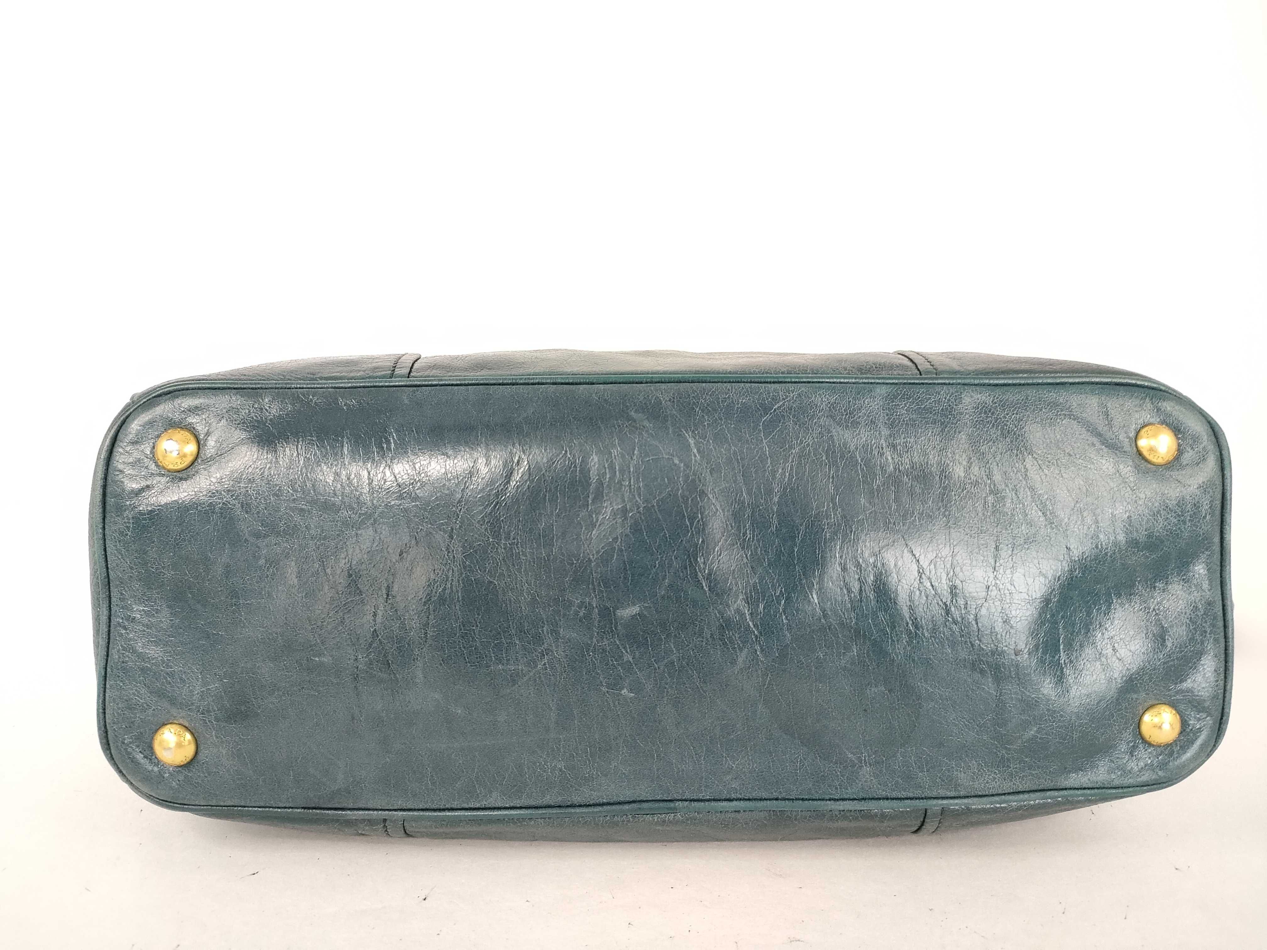 Vitello Daino Shine Tote Bag — view 9