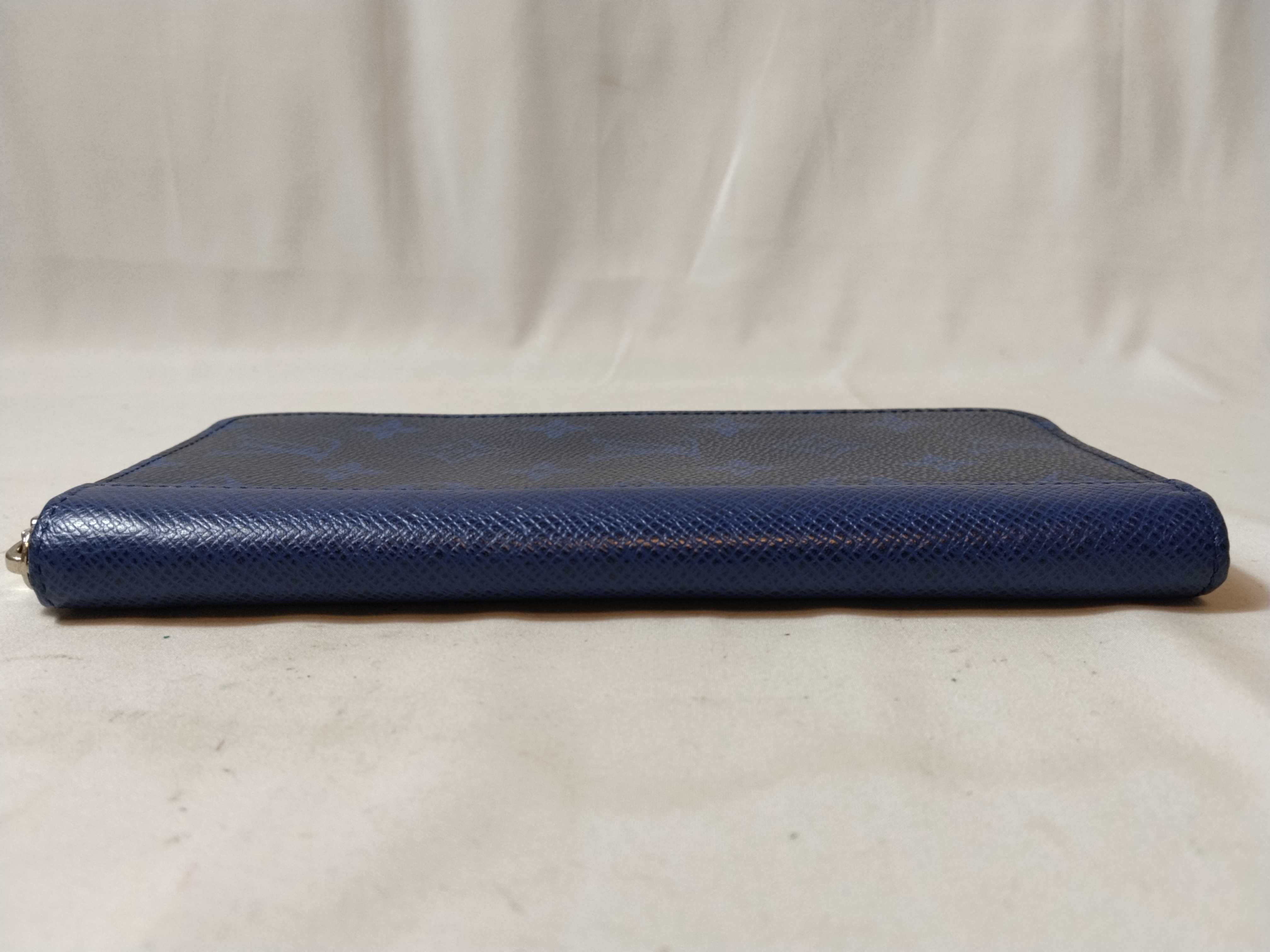Zippy Wallet Vertical M30447 Wallet — view 3