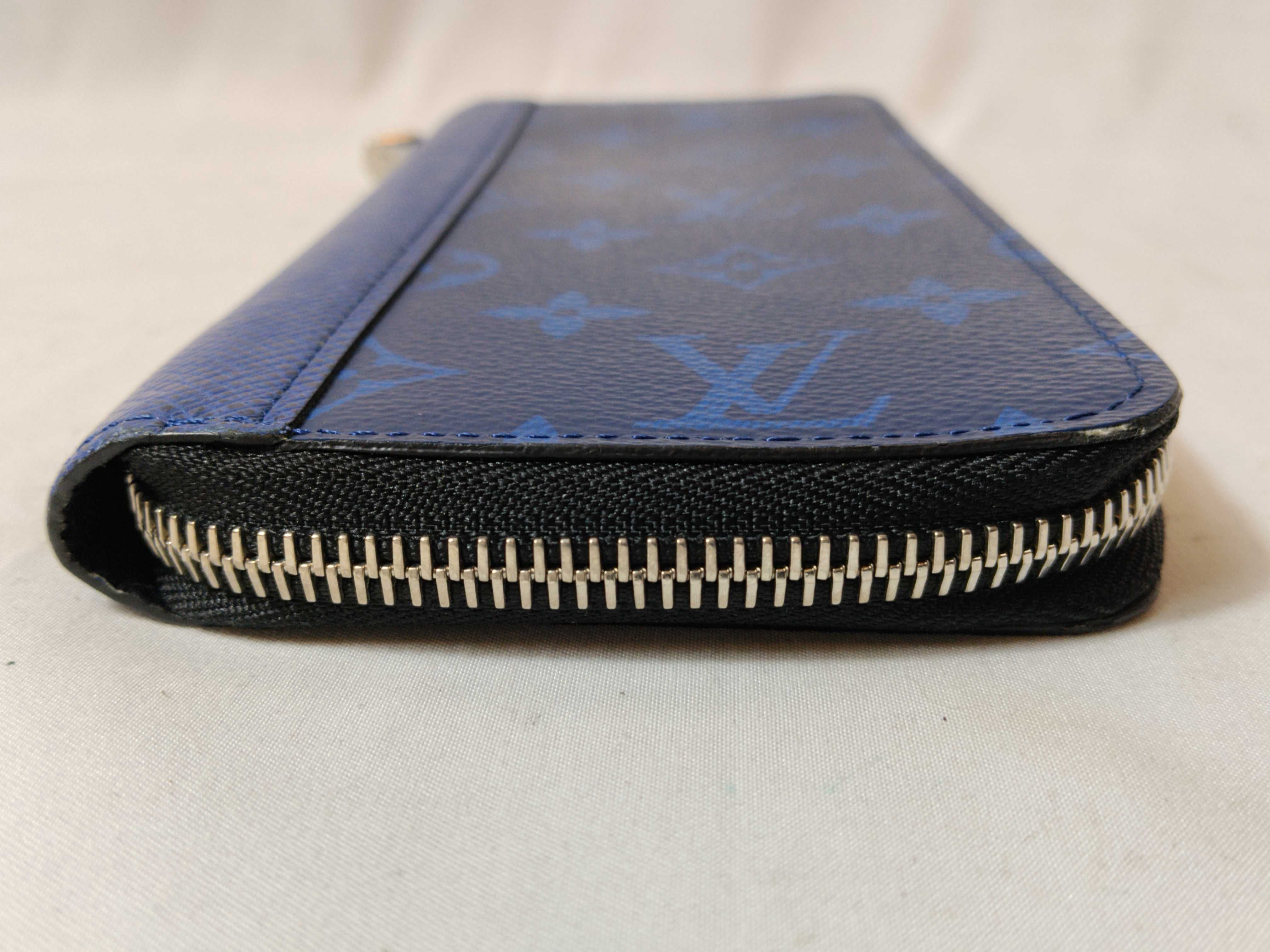 Zippy Wallet Vertical M30447 Wallet — view 5