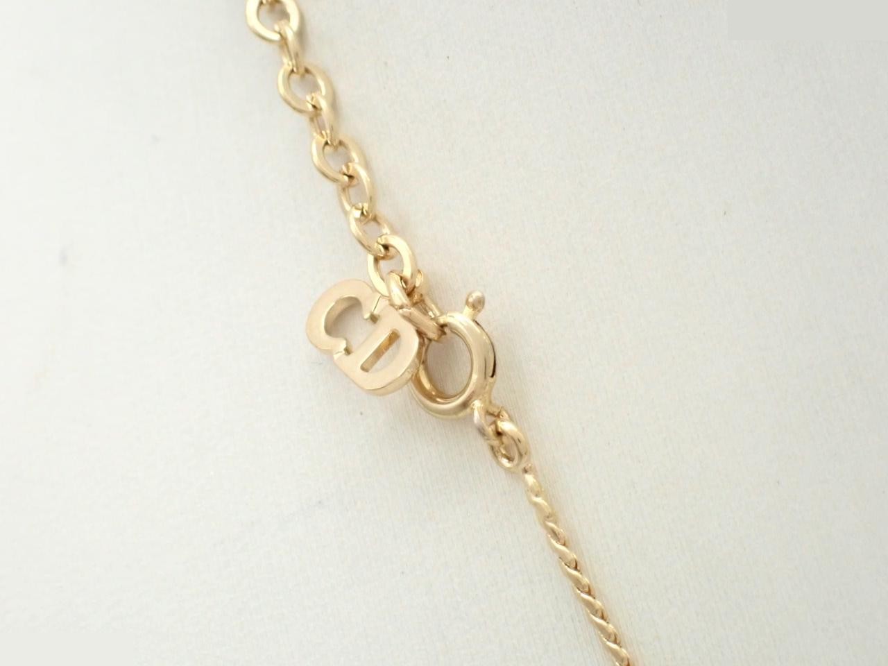 necklace — view 2