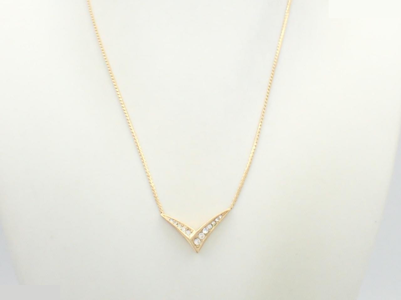 necklace — view 3