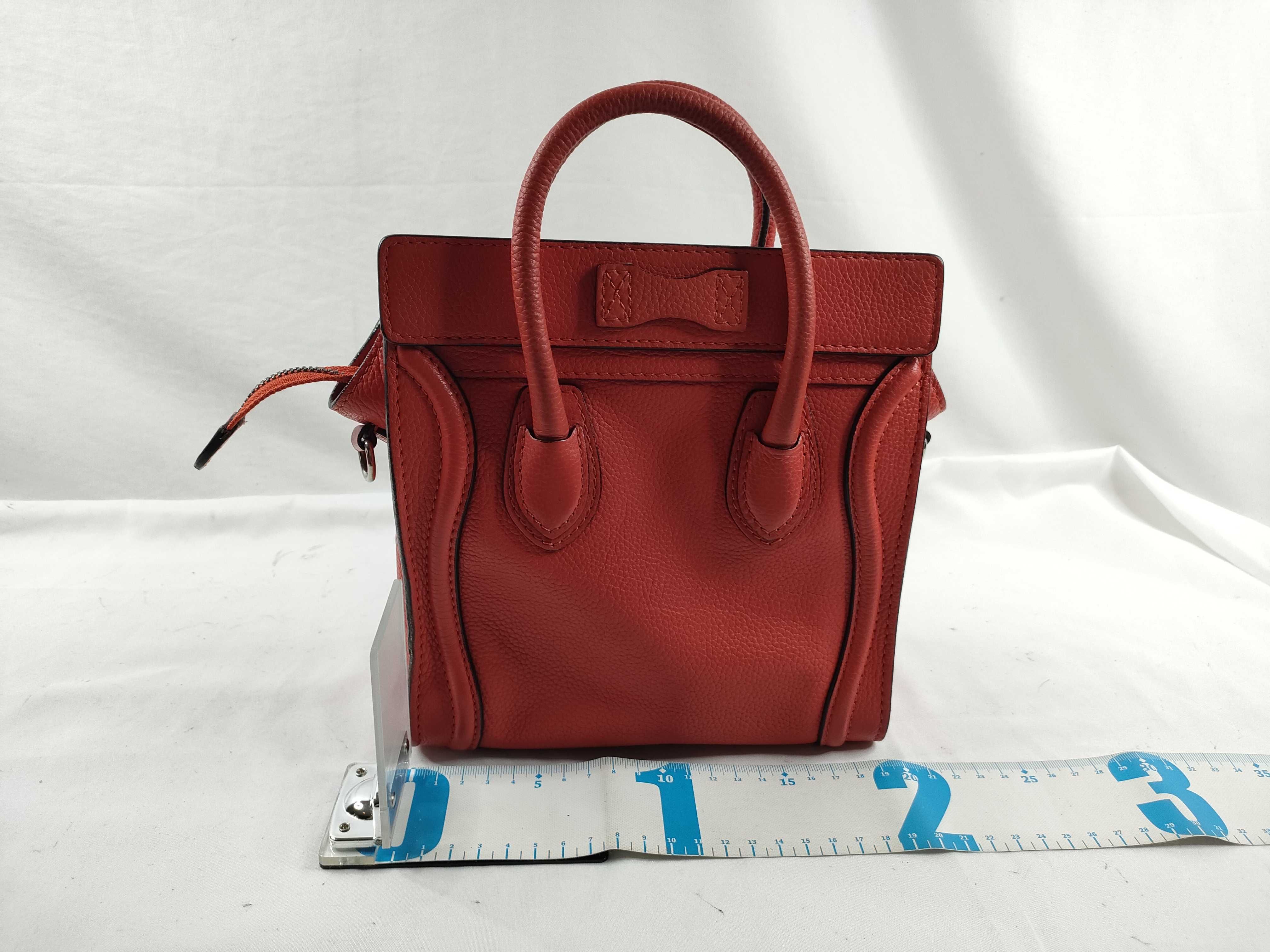 DU- Medium Luggage Bag red handbag — view 2