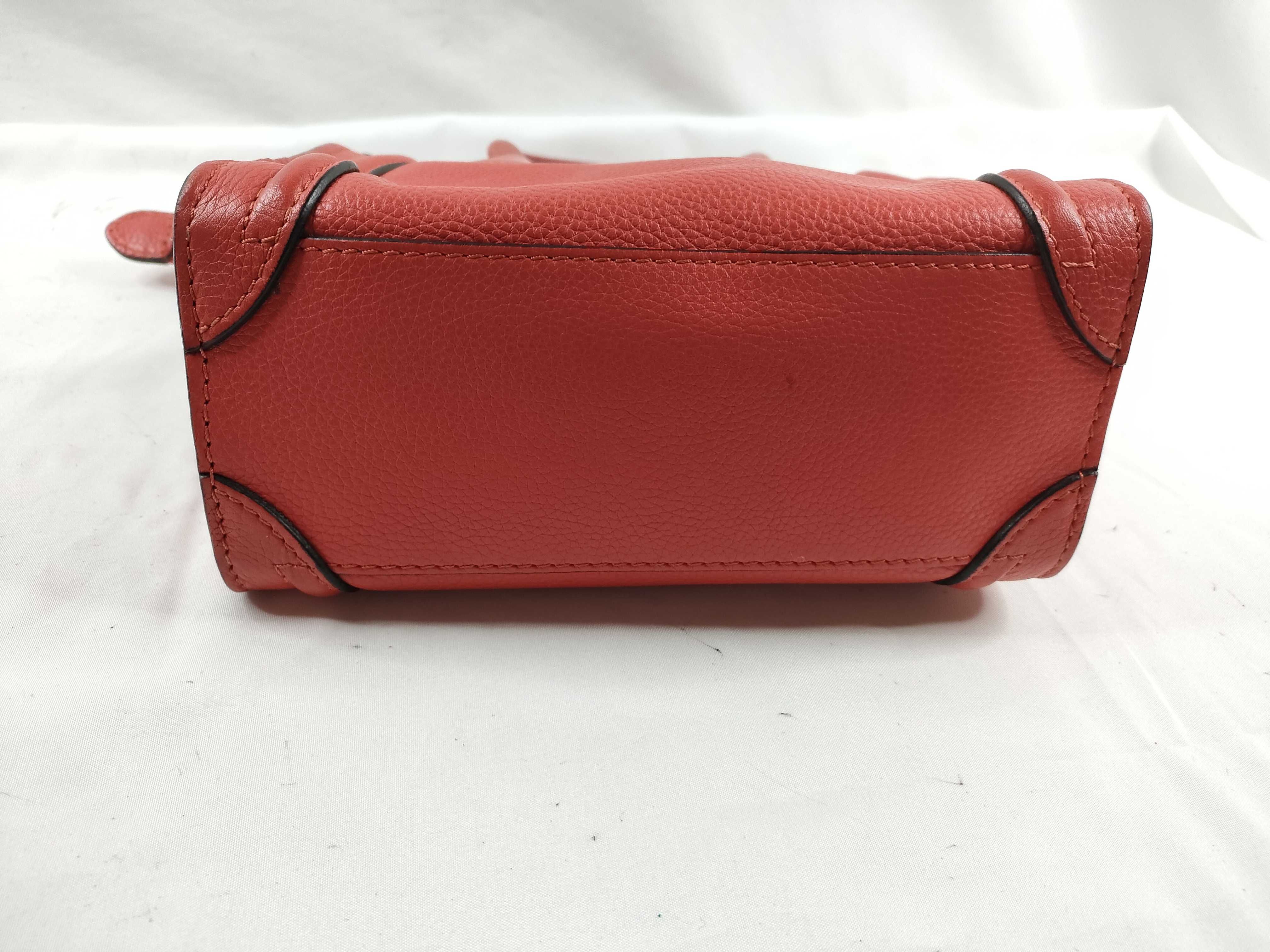 DU- Medium Luggage Bag red handbag — view 4