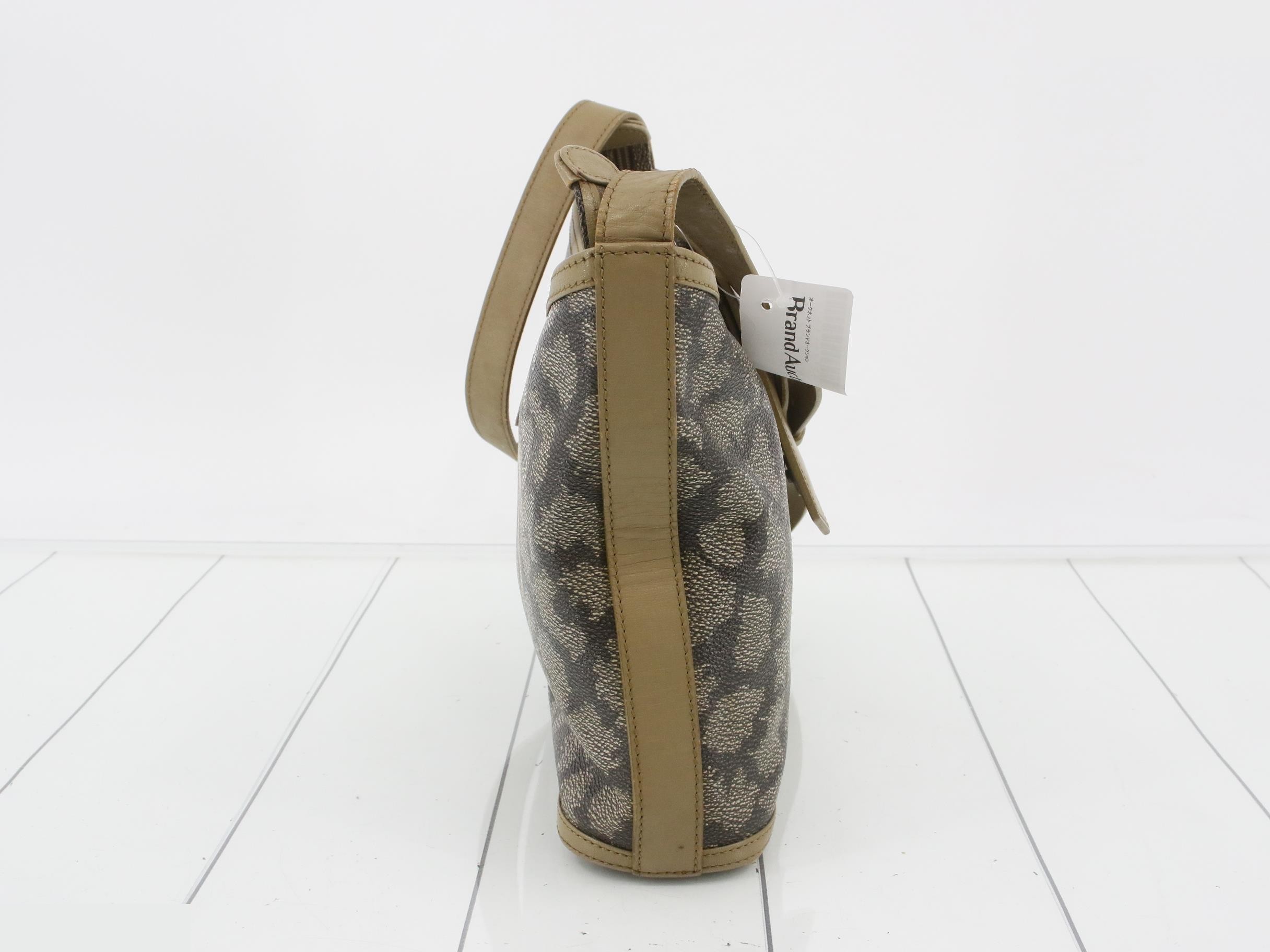 shoulder bag — view 4