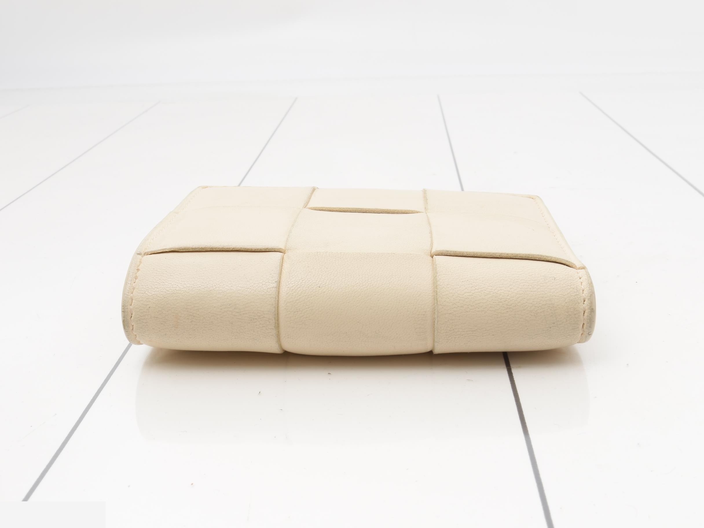 Cassette Bi-fold Wallet, Leather, Beige — view 3