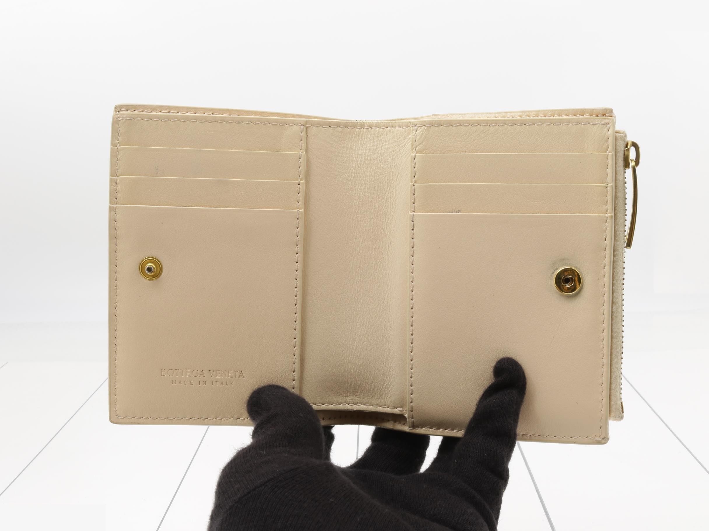 Cassette Bi-fold Wallet, Leather, Beige — view 4