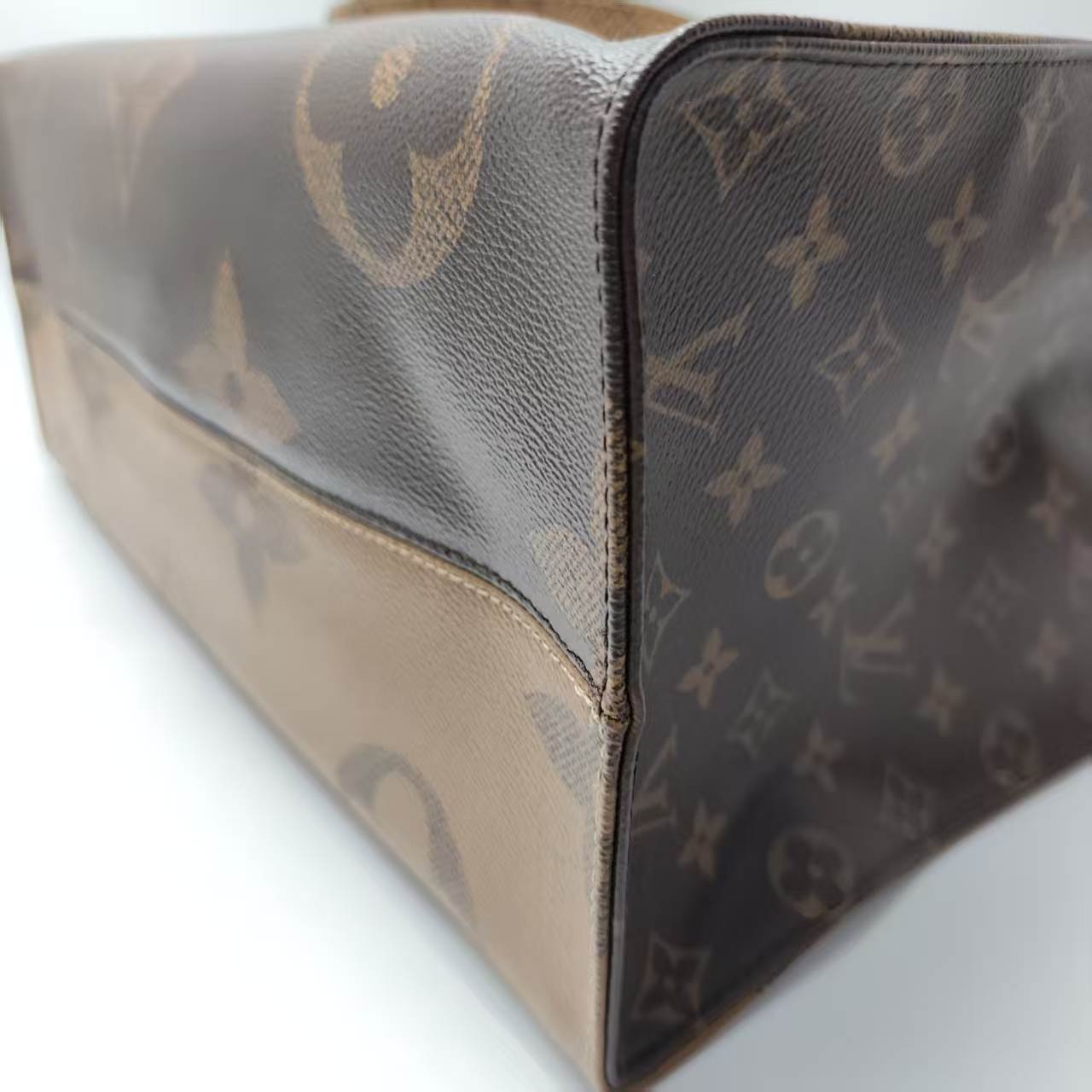 【*Shipped from: China*】LOUIS VUITTON OnTheGo PU Handbag — view 7