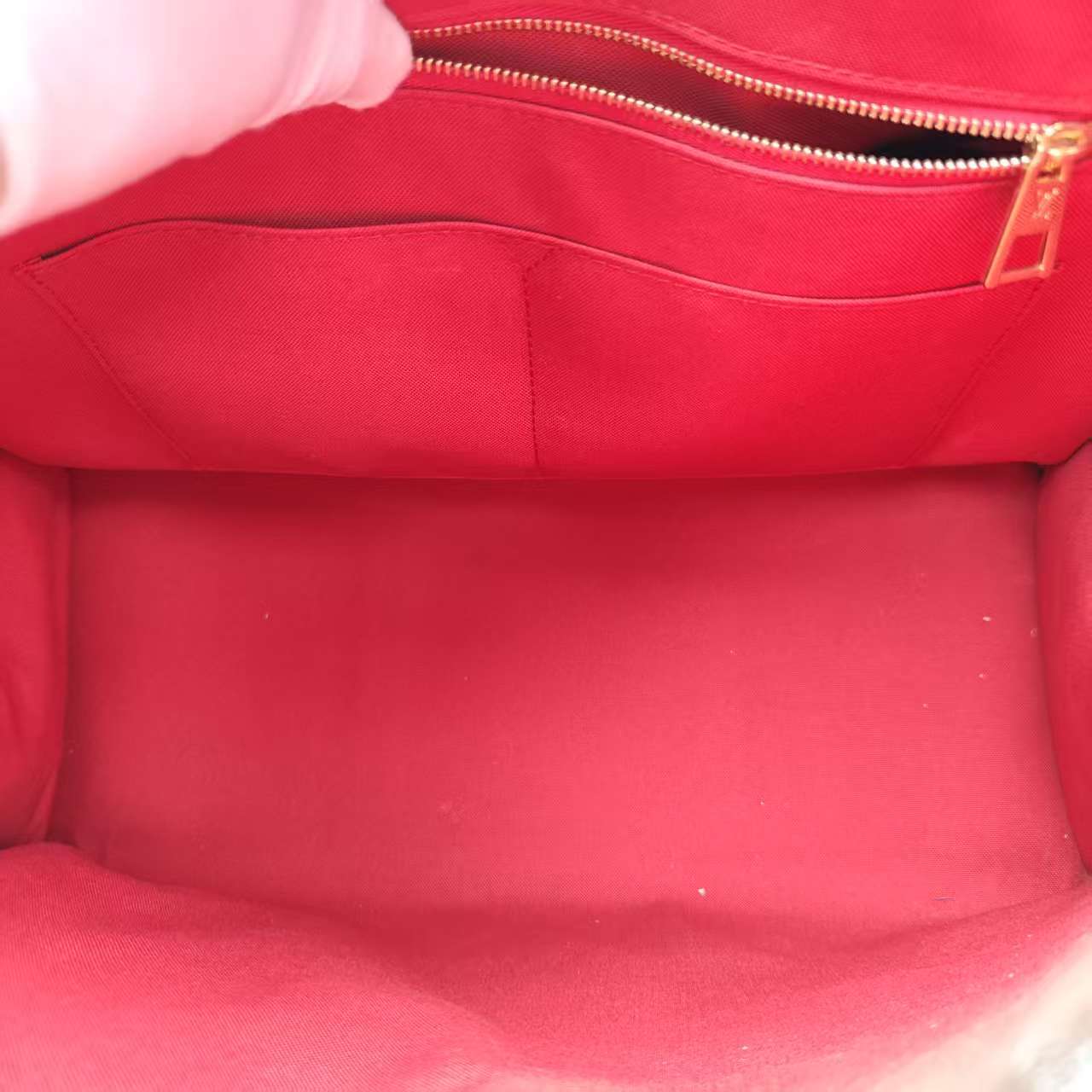 【*Shipped from: China*】LOUIS VUITTON OnTheGo PU Handbag — view 9