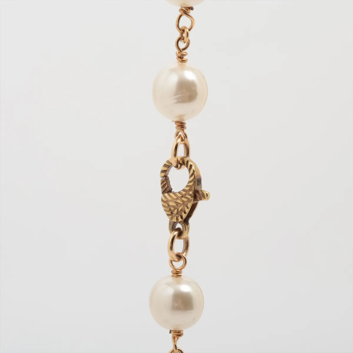 Interlocking G Flower Long Necklace, GP x Faux Pearl, Gold, — view 3