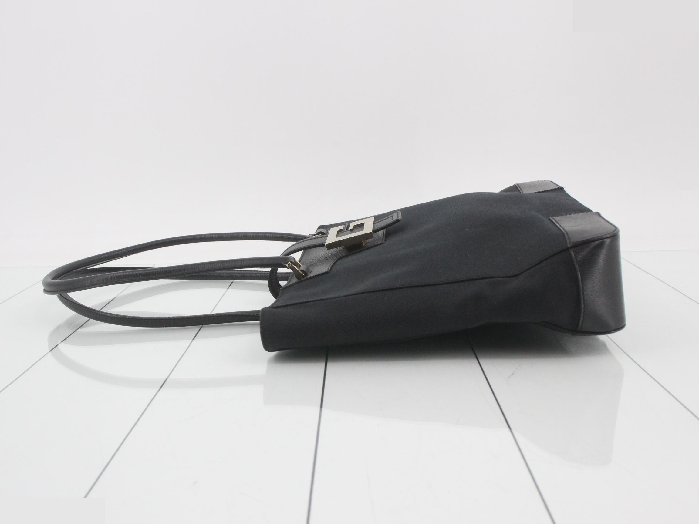G logo handbag — view 4