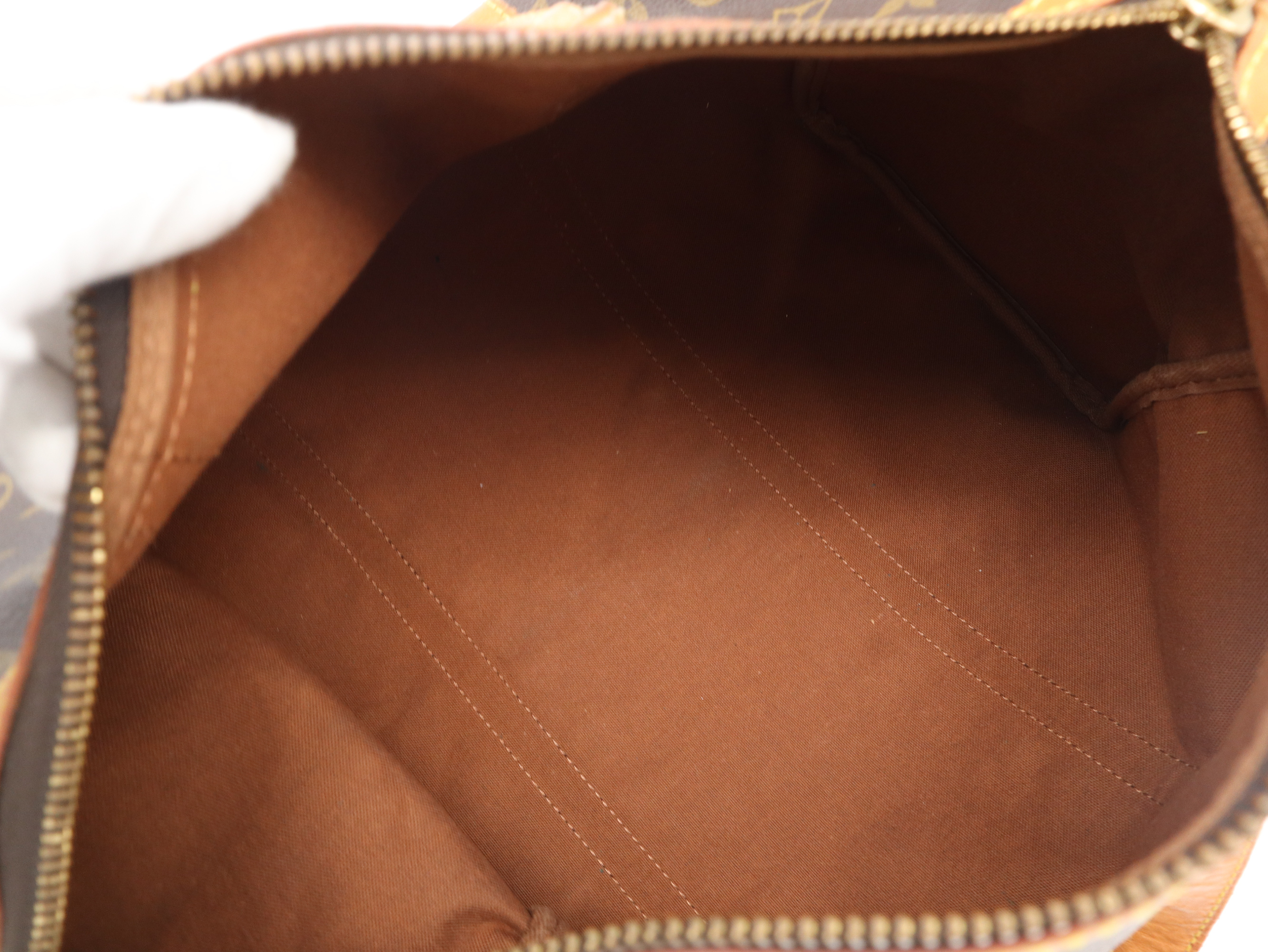 M41626 Monogram Sac Souple 35 Boston Bag — view 10